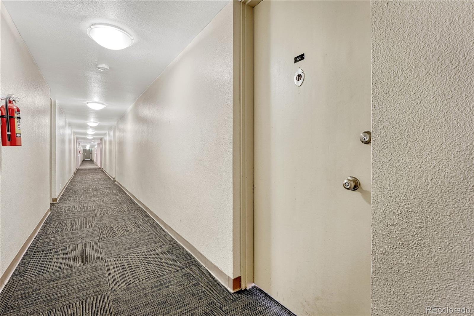 MLS Image #6 for 2500 s york street,denver, Colorado