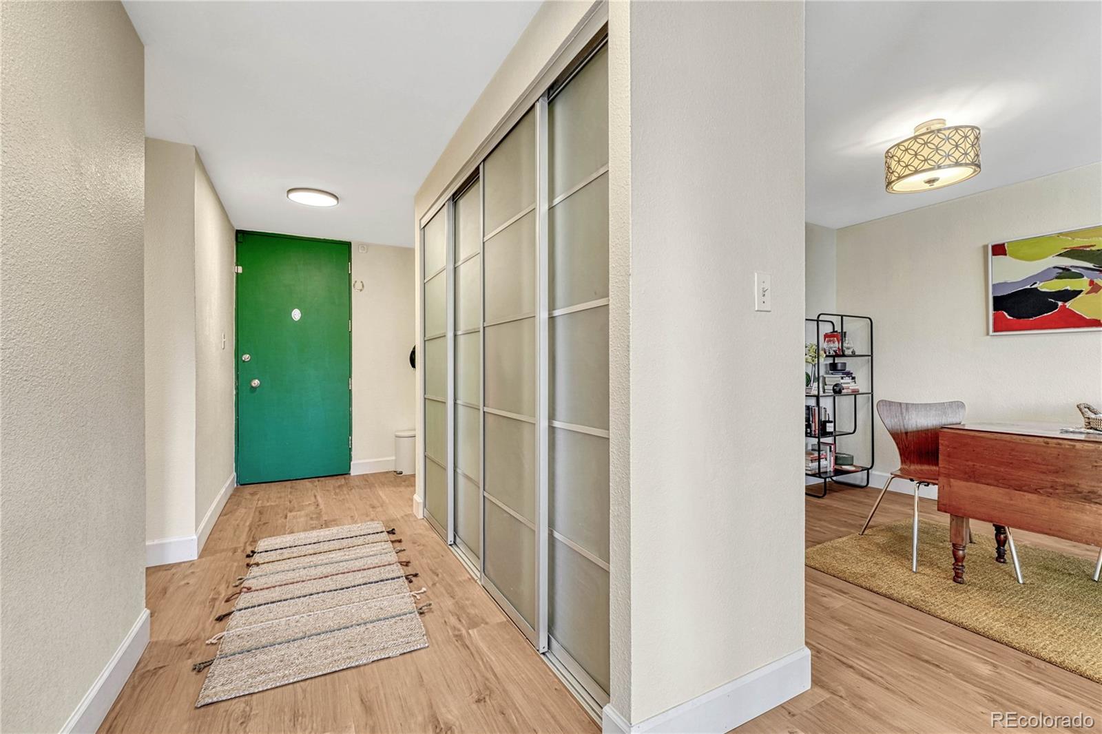 MLS Image #7 for 2500 s york street,denver, Colorado