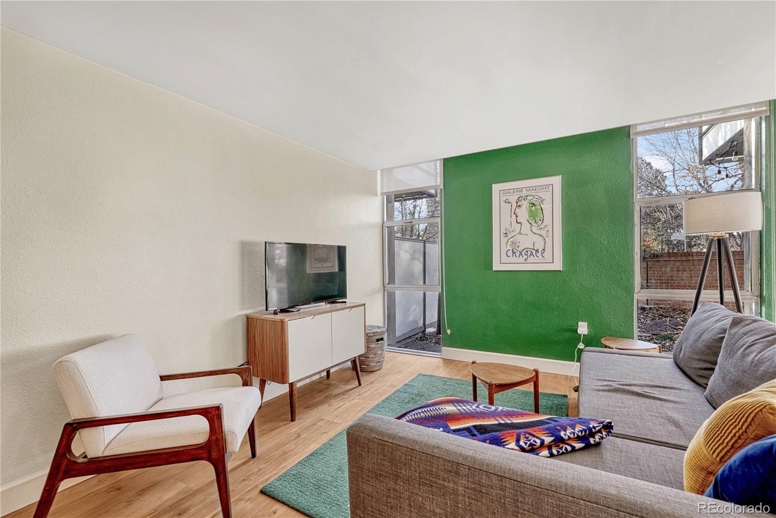 MLS Image #9 for 2500 s york street,denver, Colorado