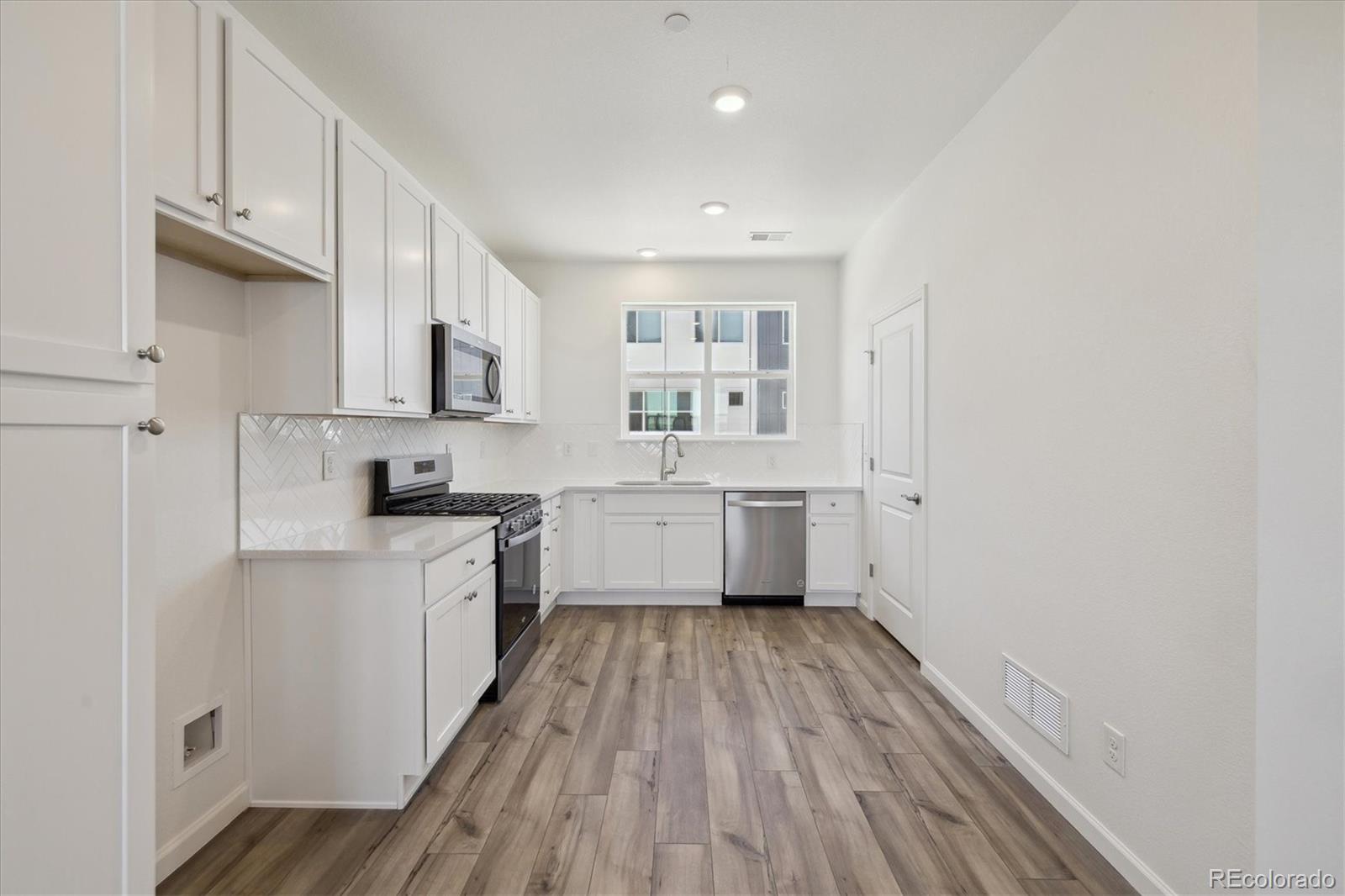 MLS Image #14 for 6900  merseyside lane,castle pines, Colorado