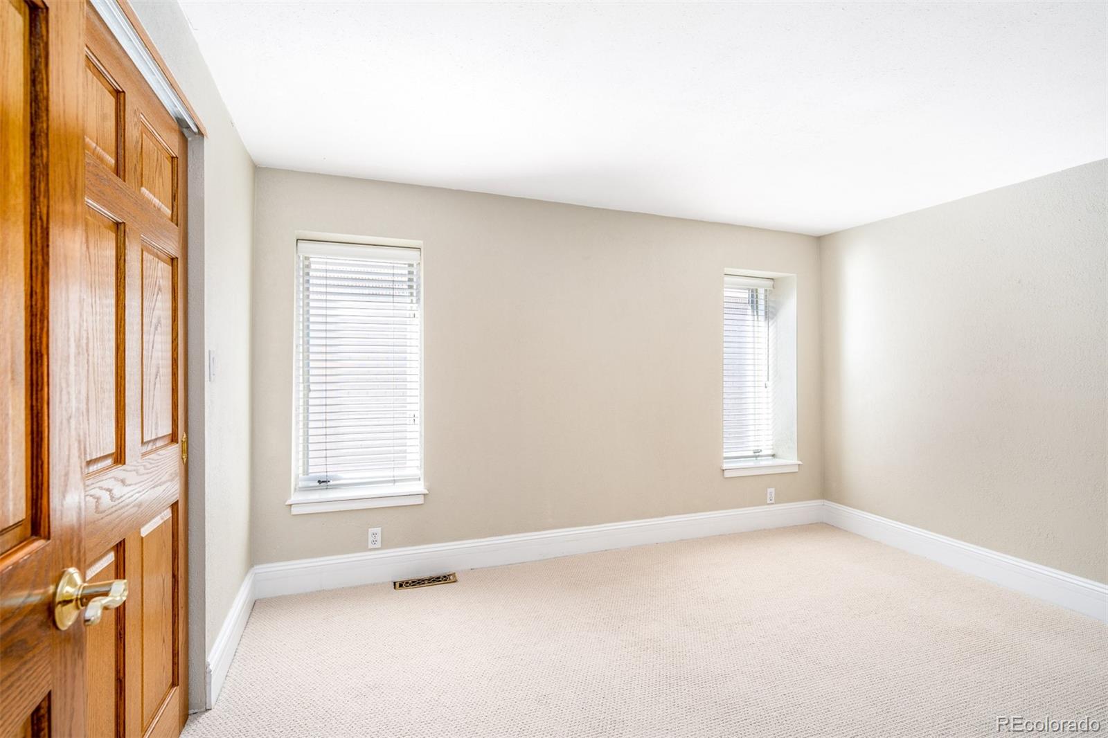 MLS Image #19 for 433 n ogden street,denver, Colorado