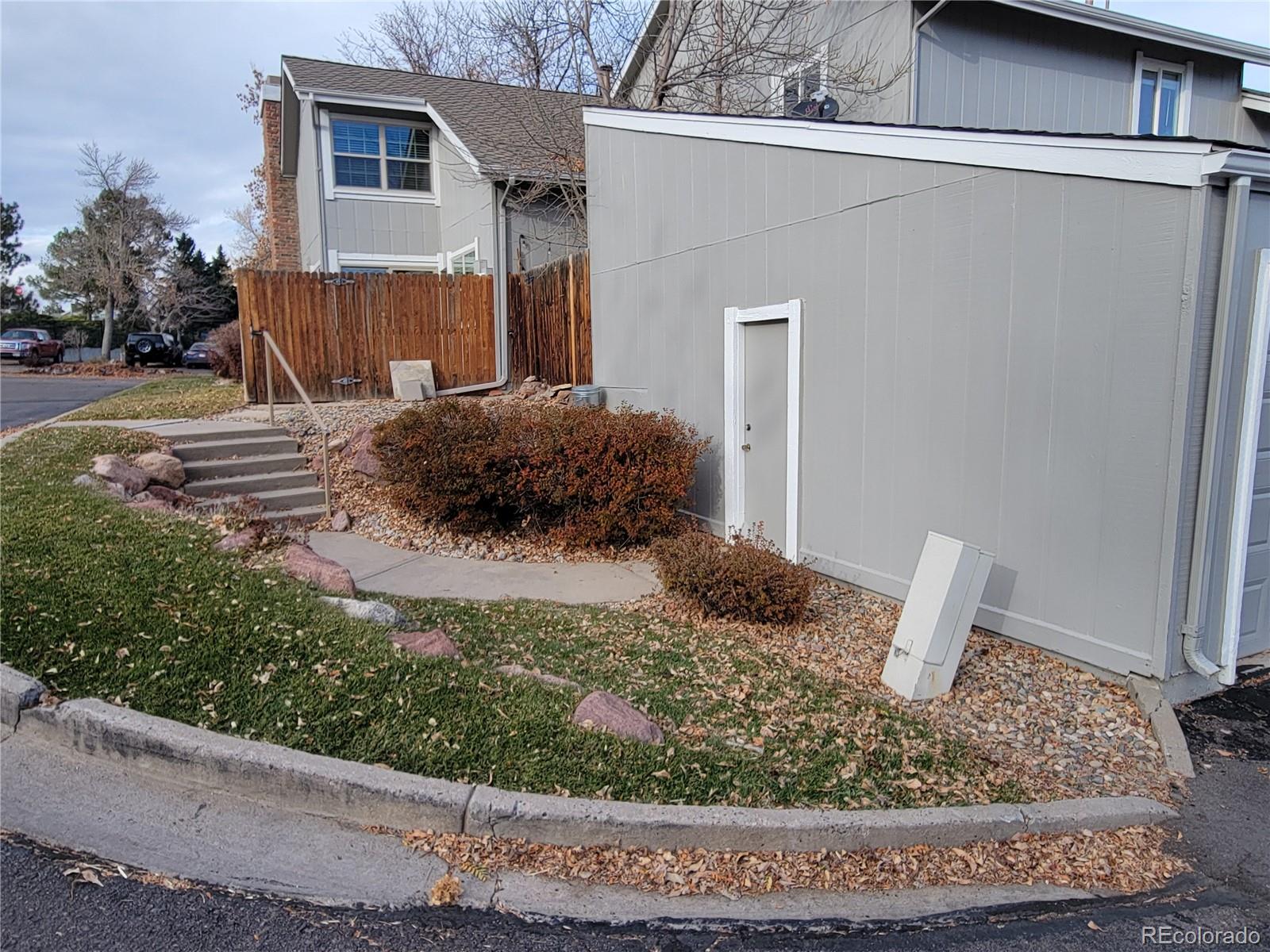 MLS Image #2 for 7031 s knolls way,centennial, Colorado