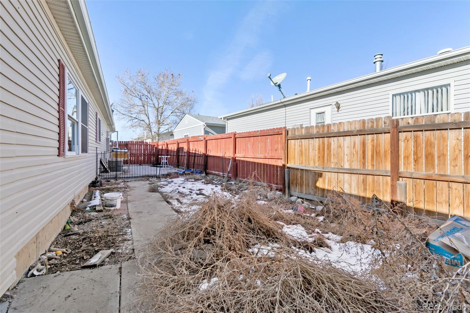 MLS Image #26 for 9008  madeleine street,denver, Colorado