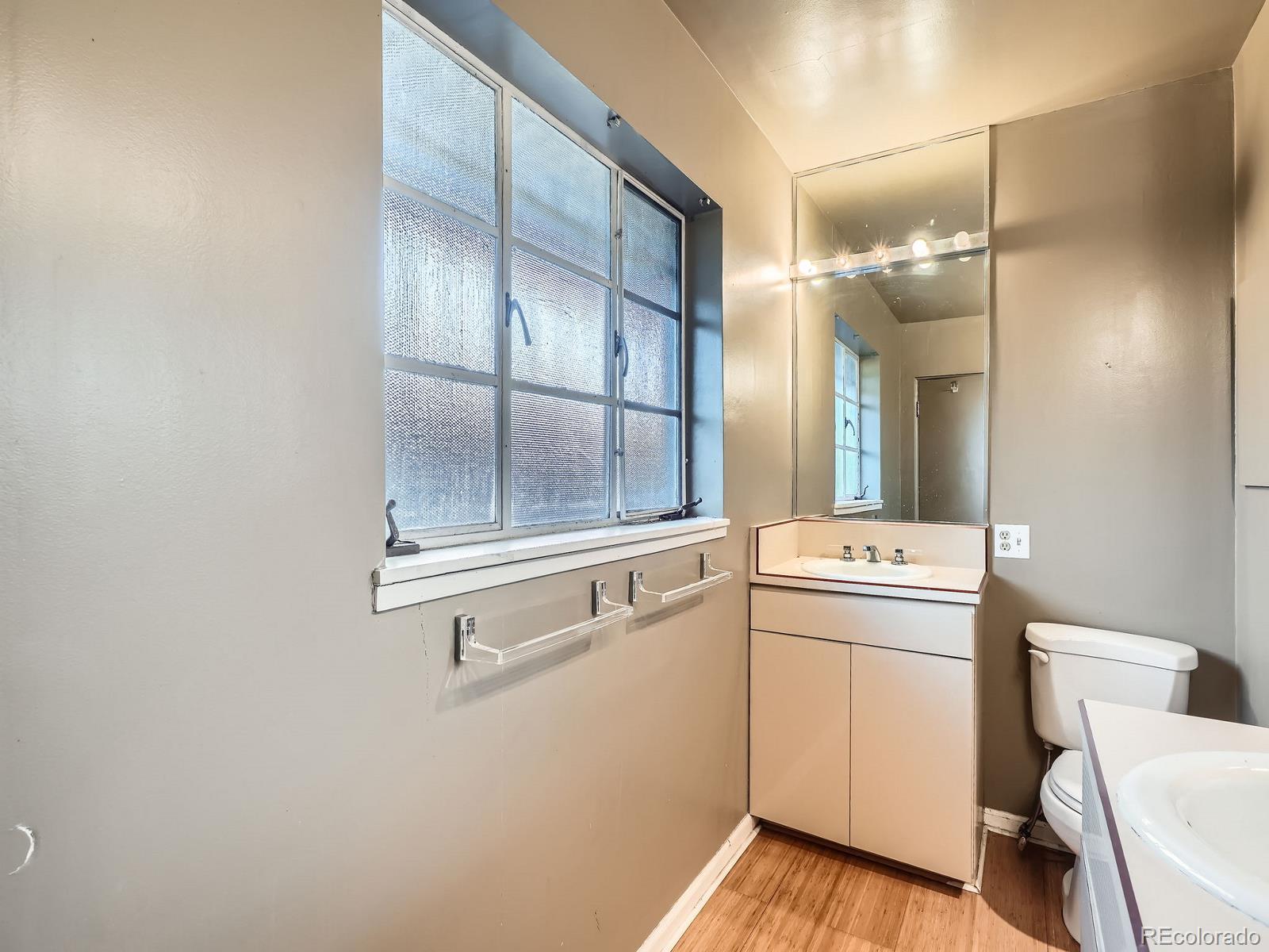 MLS Image #17 for 5931 e 6th ,denver, Colorado