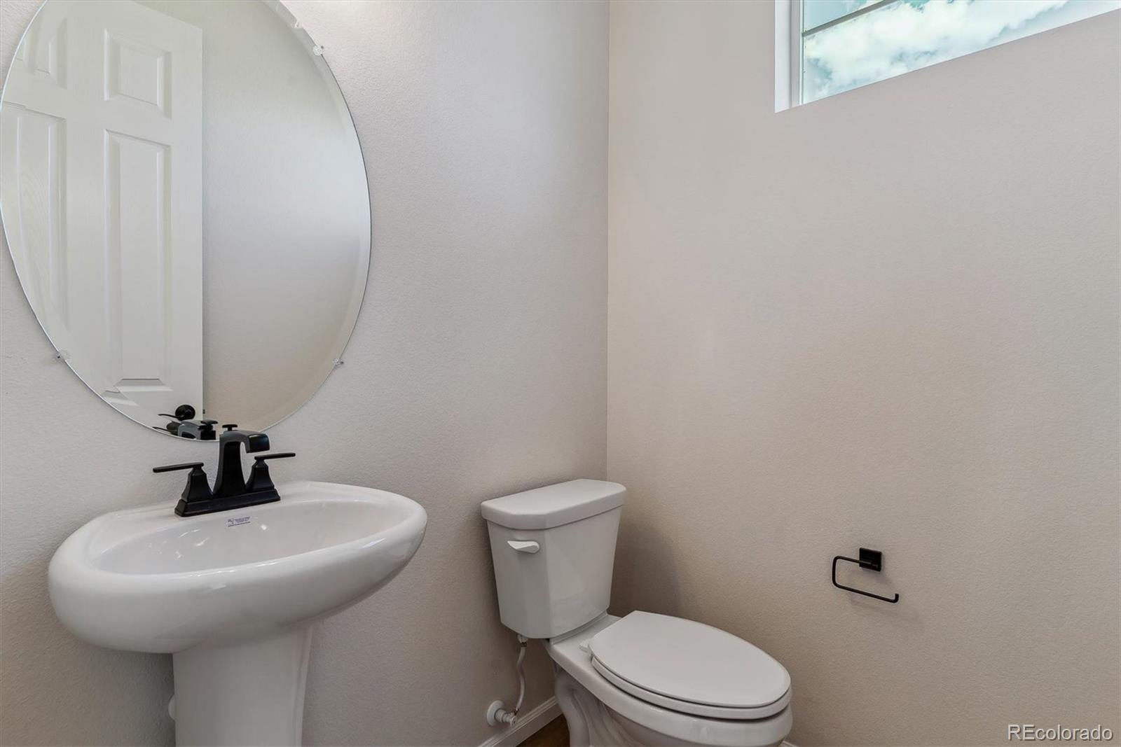 MLS Image #11 for 24705 e 41st avenue,aurora, Colorado