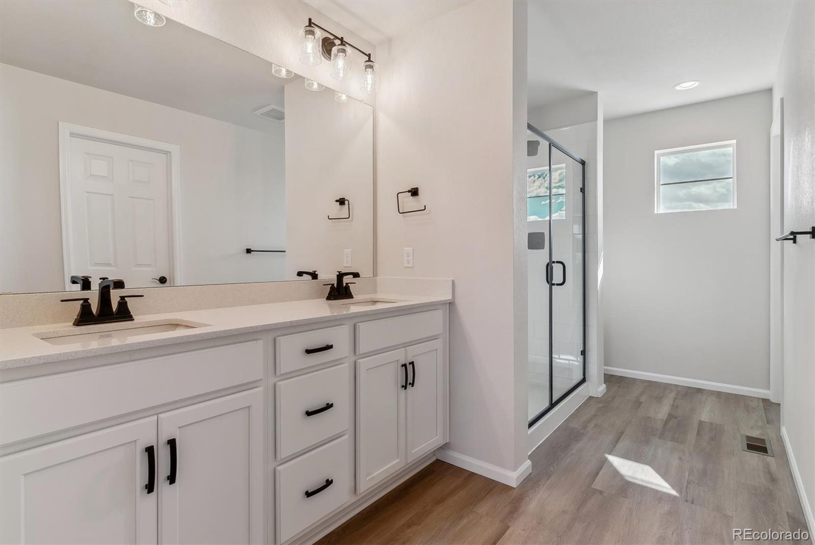MLS Image #14 for 24705 e 41st avenue,aurora, Colorado