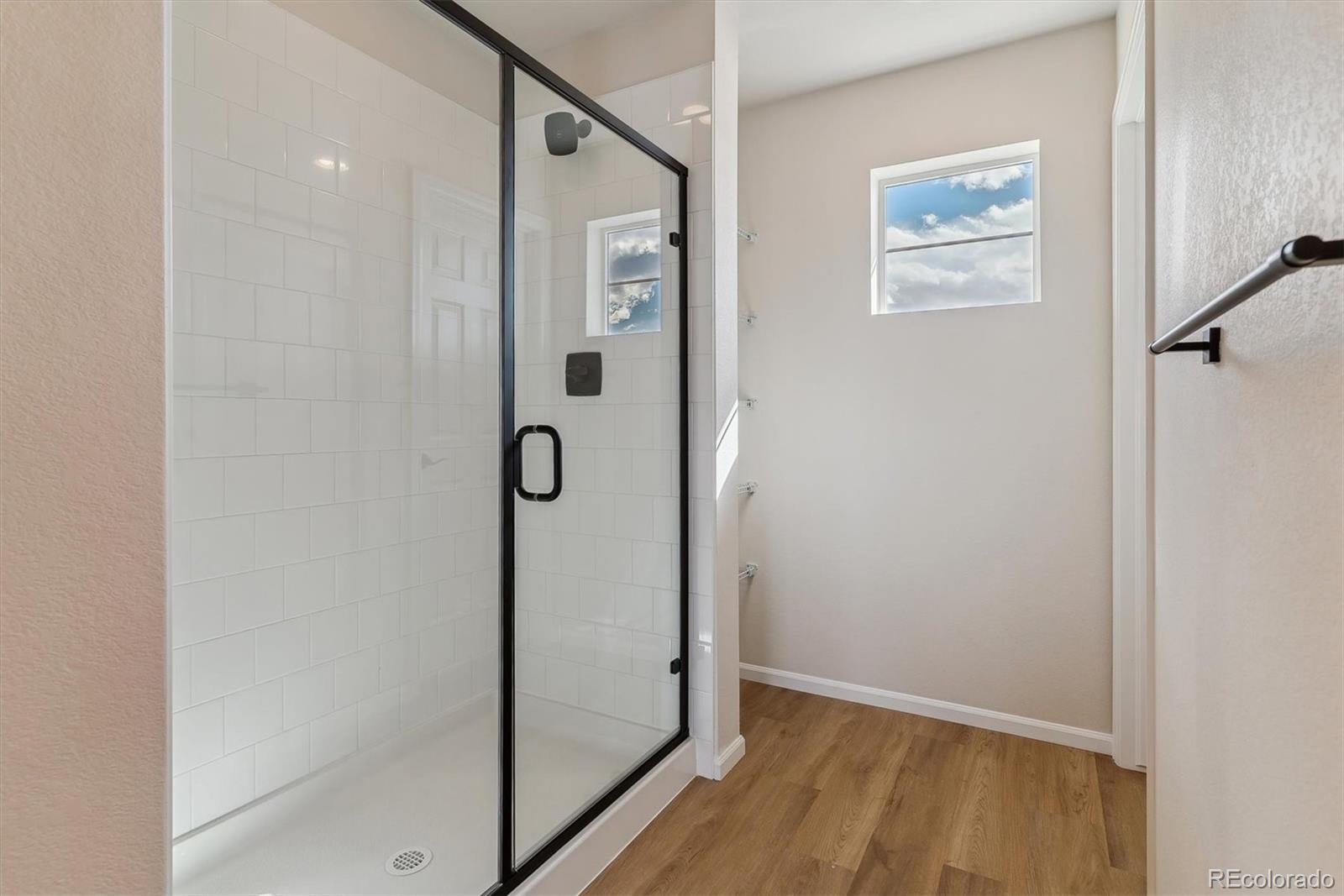 MLS Image #15 for 24705 e 41st avenue,aurora, Colorado