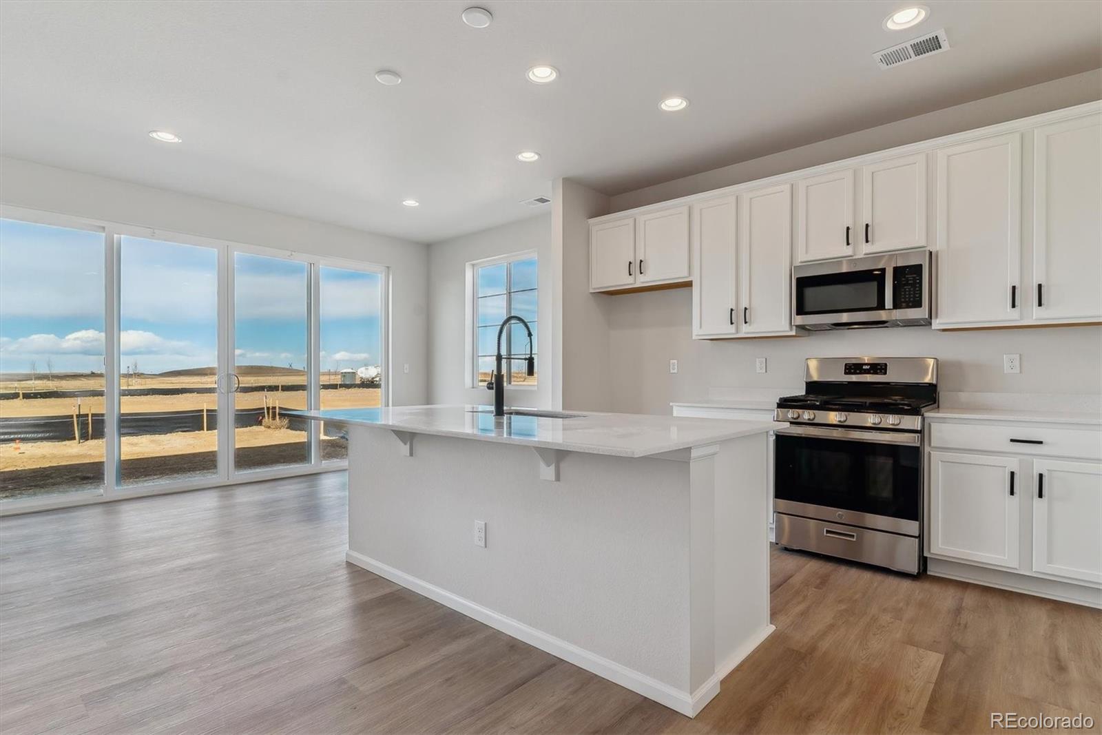 MLS Image #4 for 24705 e 41st avenue,aurora, Colorado