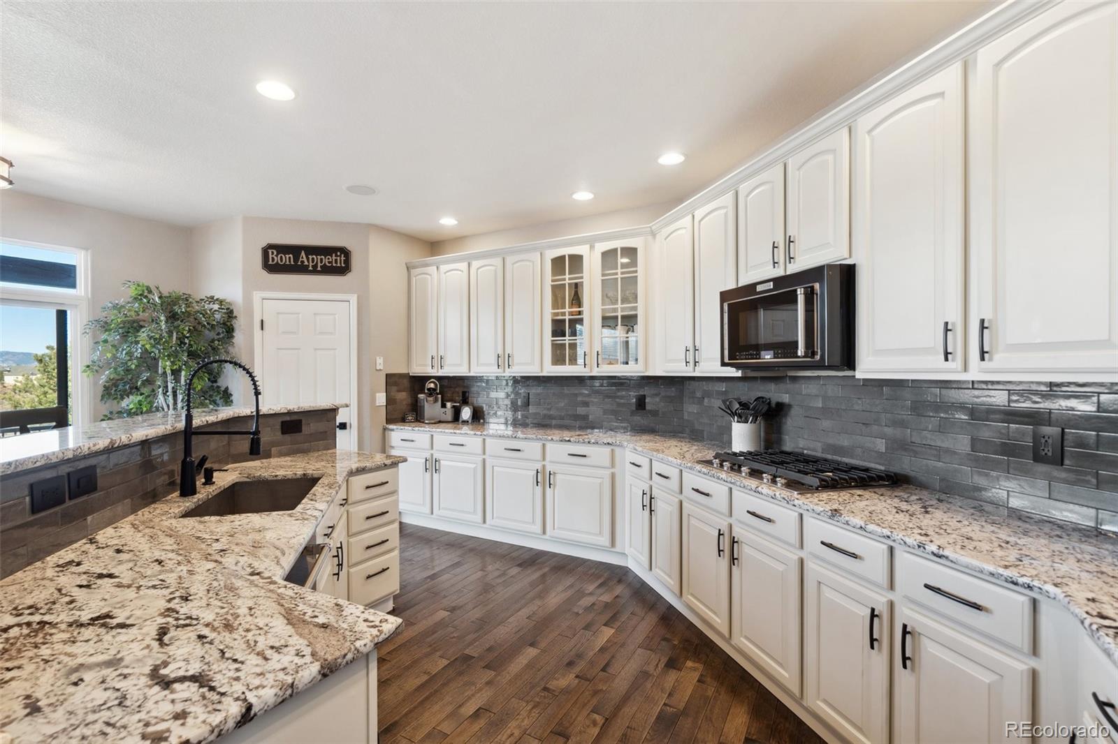 MLS Image #14 for 320  sandreed place,colorado springs, Colorado