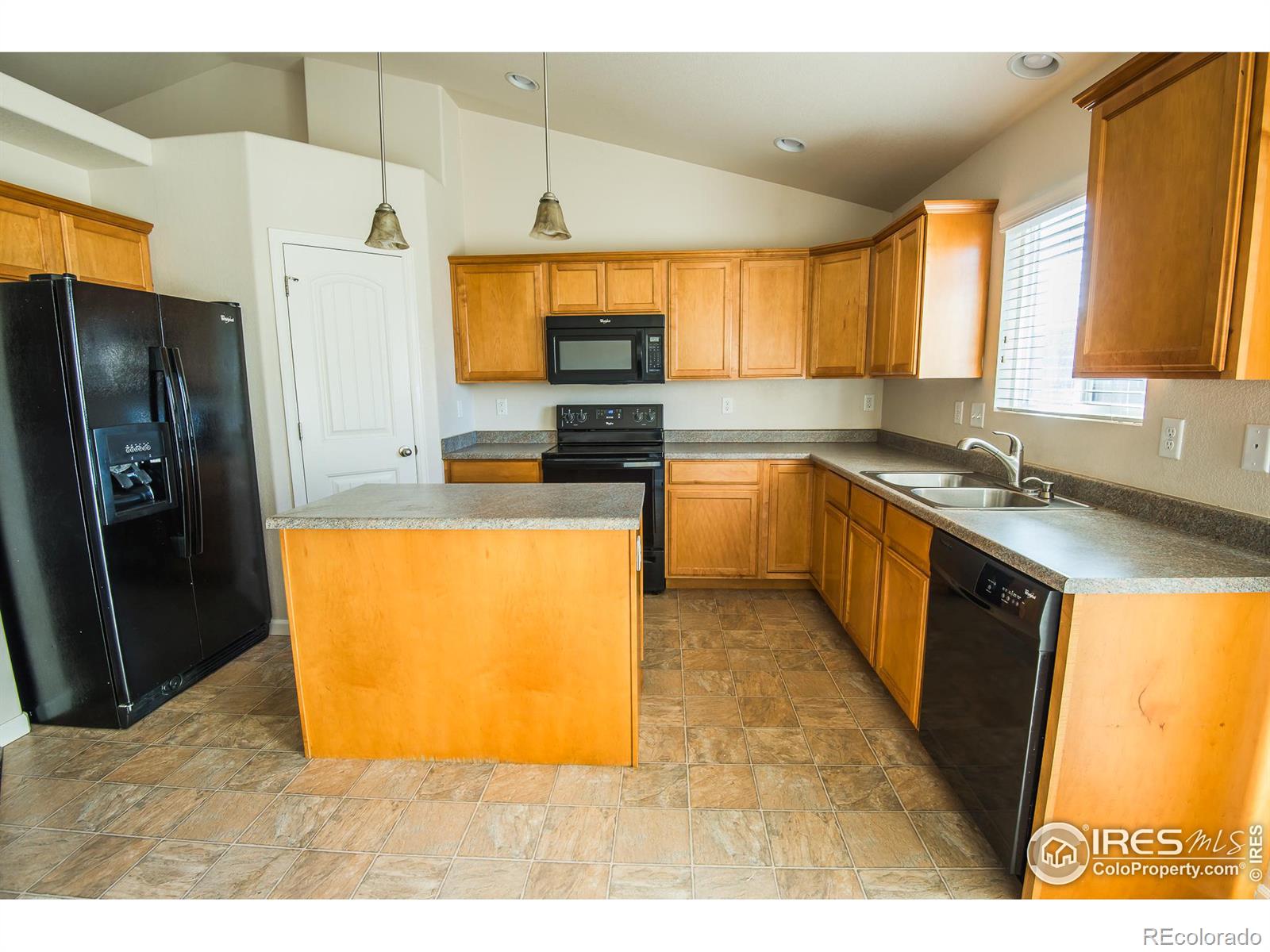 MLS Image #11 for 993  centaurus place,loveland, Colorado