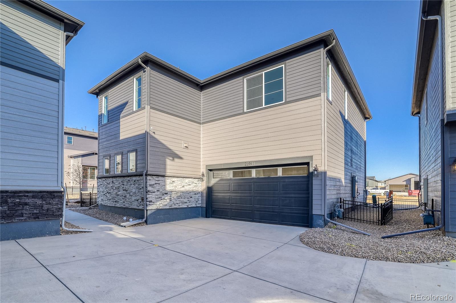 MLS Image #2 for 23941 e 40th avenue,aurora, Colorado