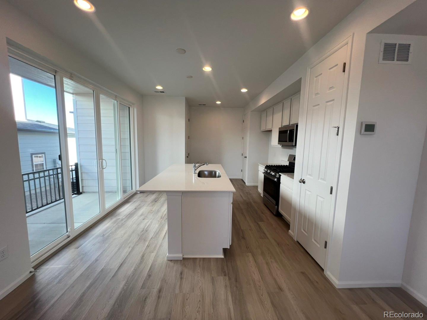 MLS Image #3 for 6598 n nepal court,aurora, Colorado