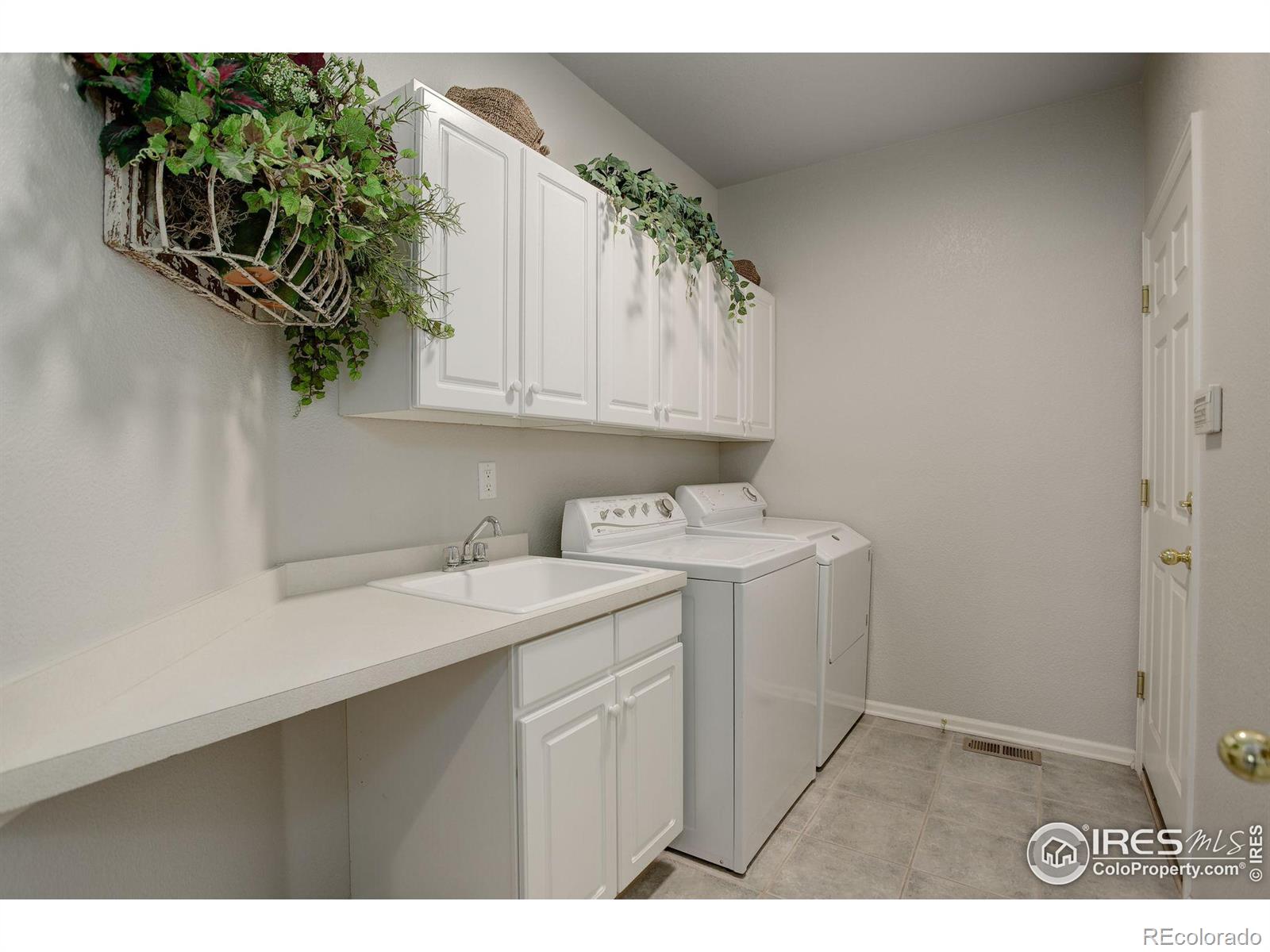 MLS Image #26 for 13746  legend trail,broomfield, Colorado