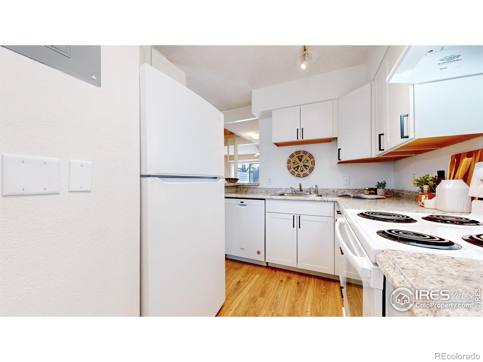 MLS Image #13 for 1705  heatheridge road,fort collins, Colorado