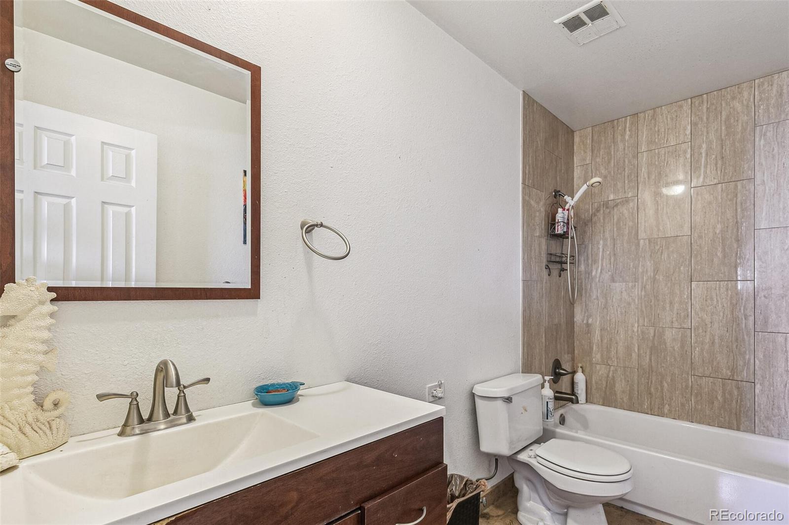 MLS Image #16 for 4511 w ponds circle,littleton, Colorado