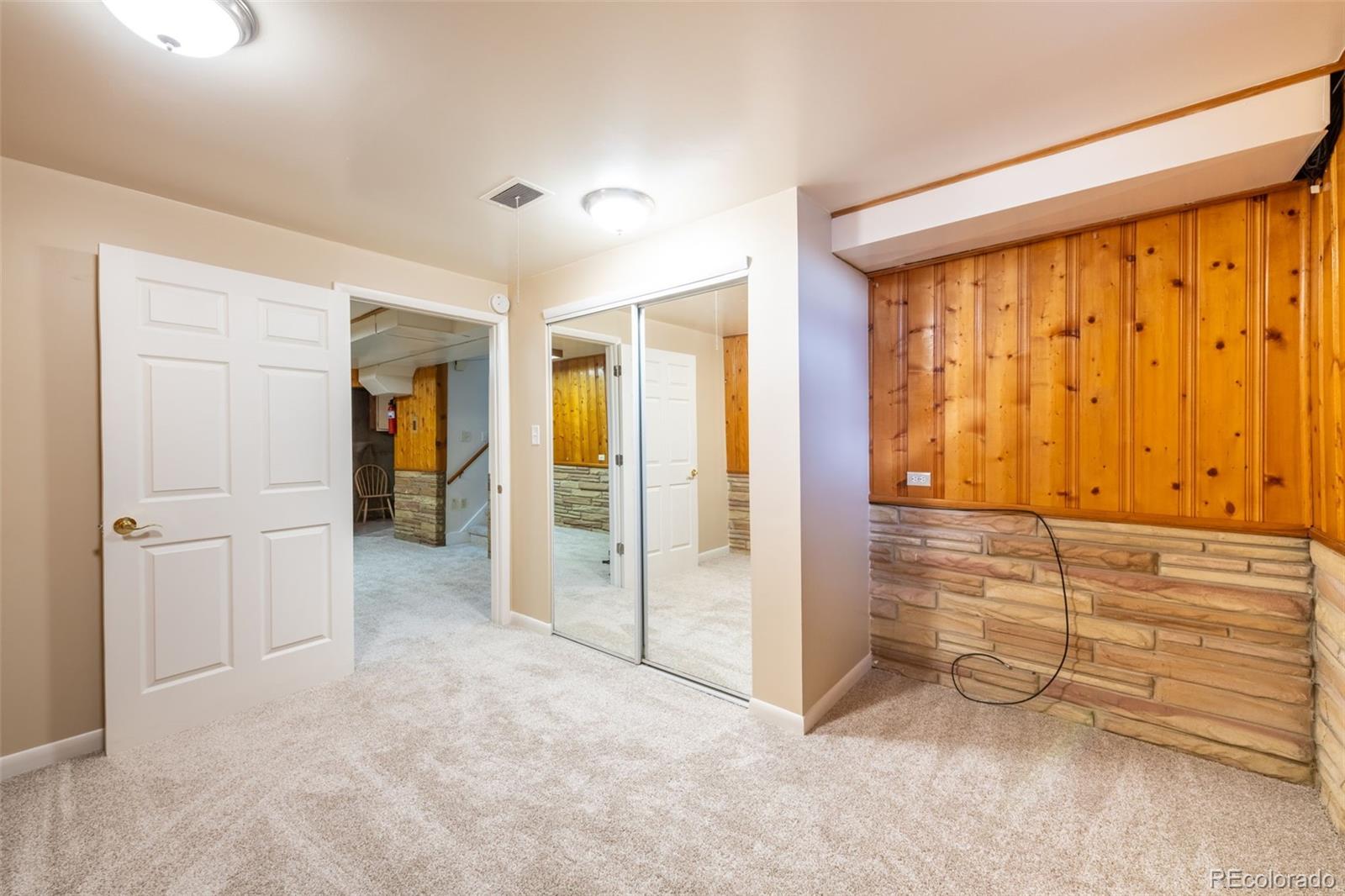 MLS Image #18 for 7010  ruth way,denver, Colorado