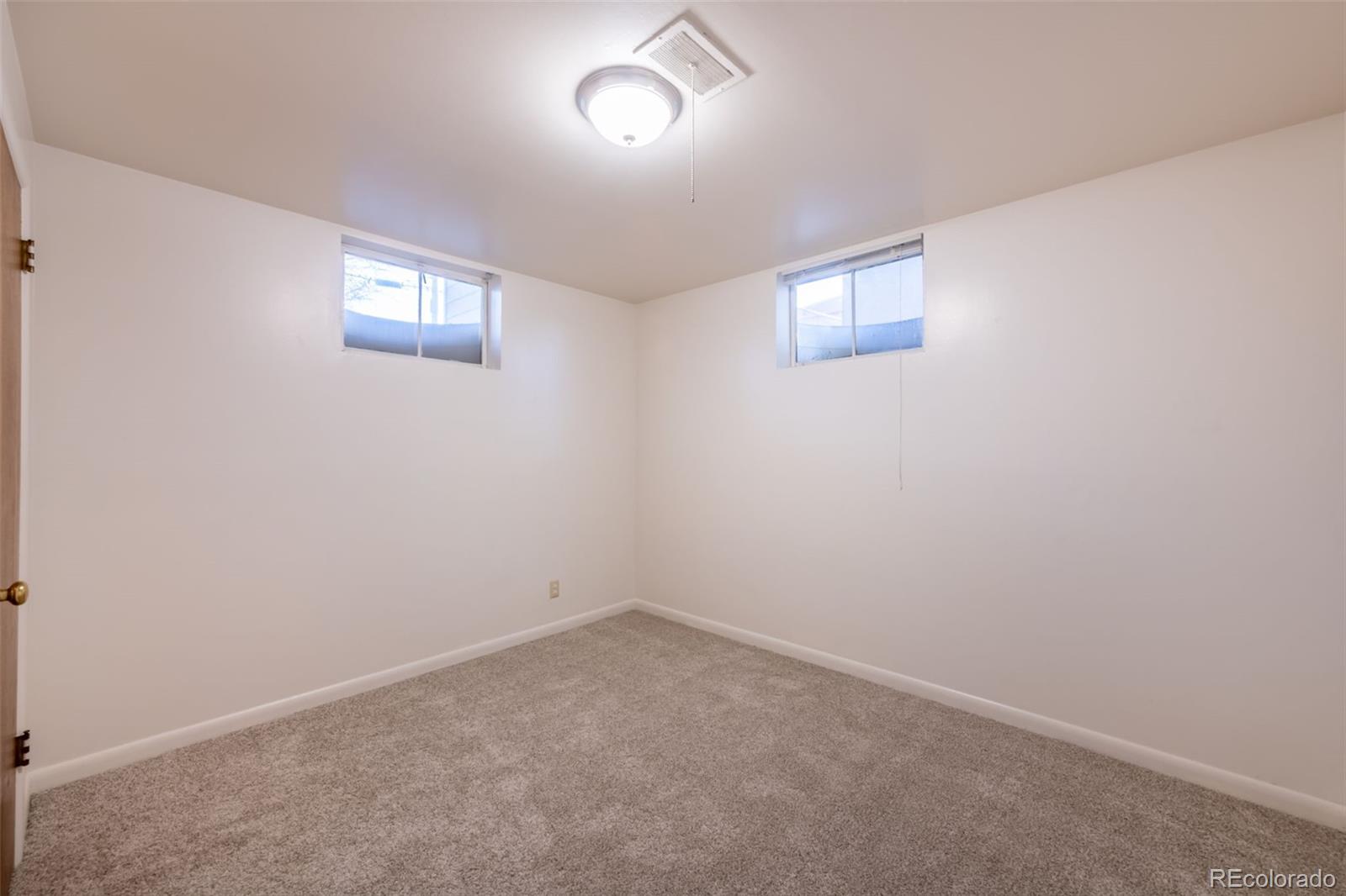 MLS Image #19 for 7010  ruth way,denver, Colorado