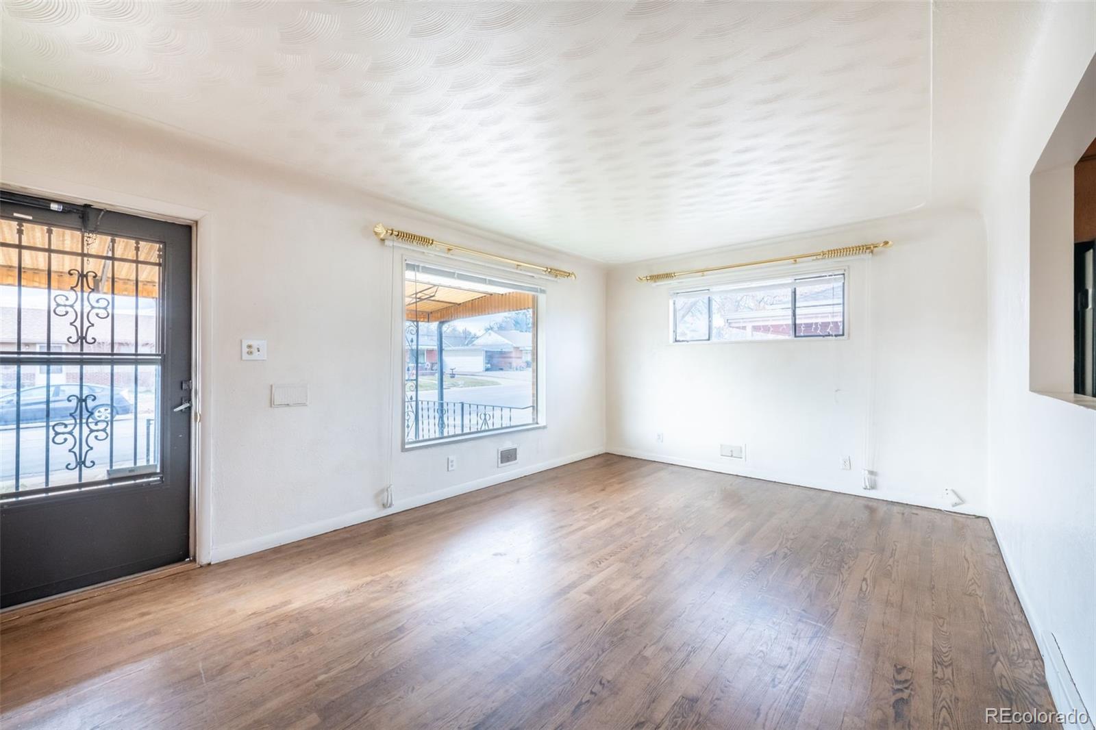 MLS Image #5 for 7010  ruth way,denver, Colorado