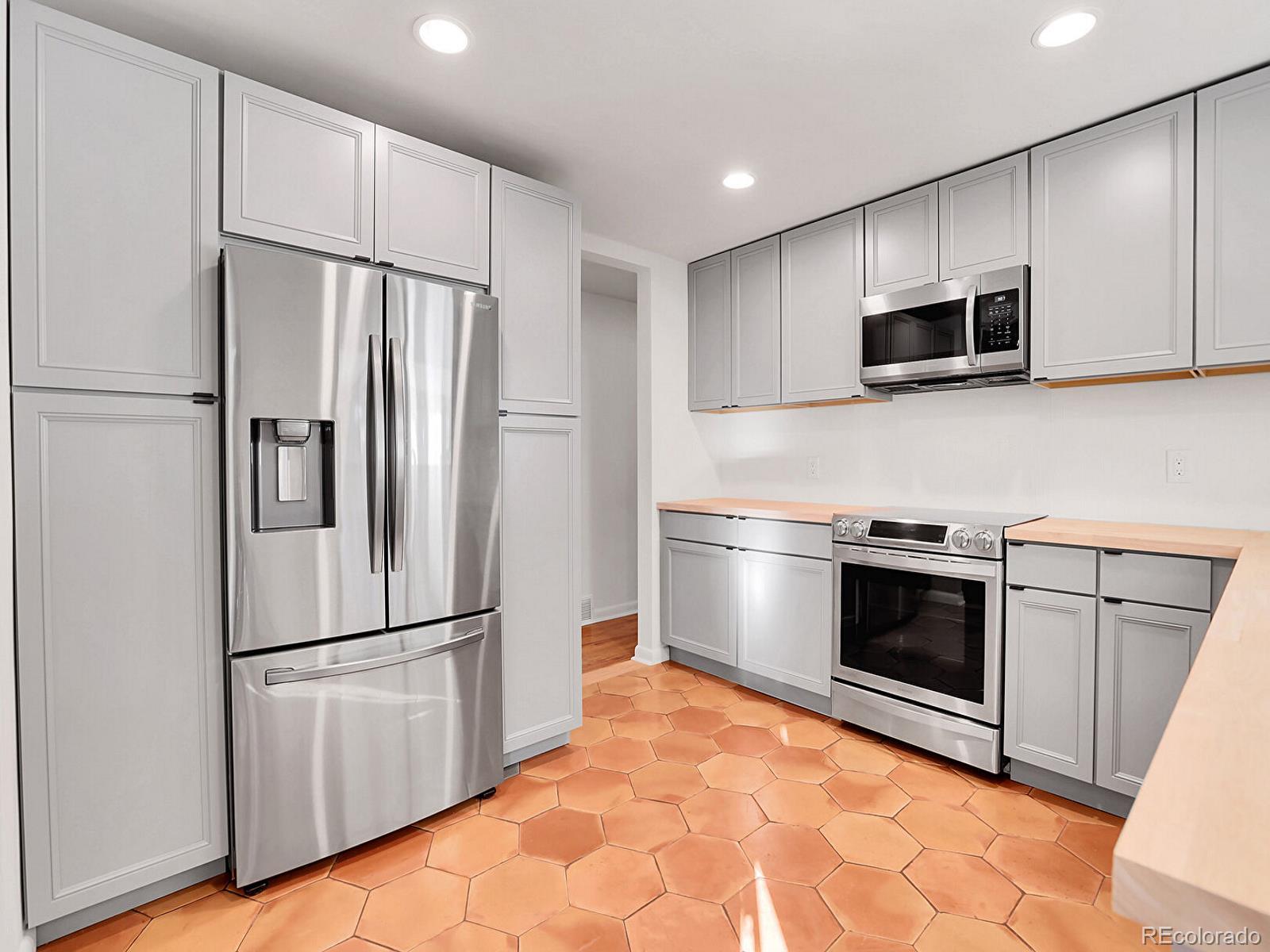 MLS Image #14 for 1130  locust street,denver, Colorado