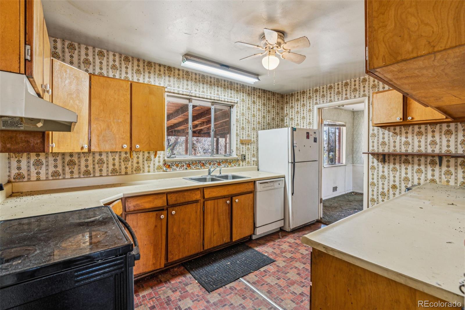 MLS Image #6 for 920 s hudson street,denver, Colorado