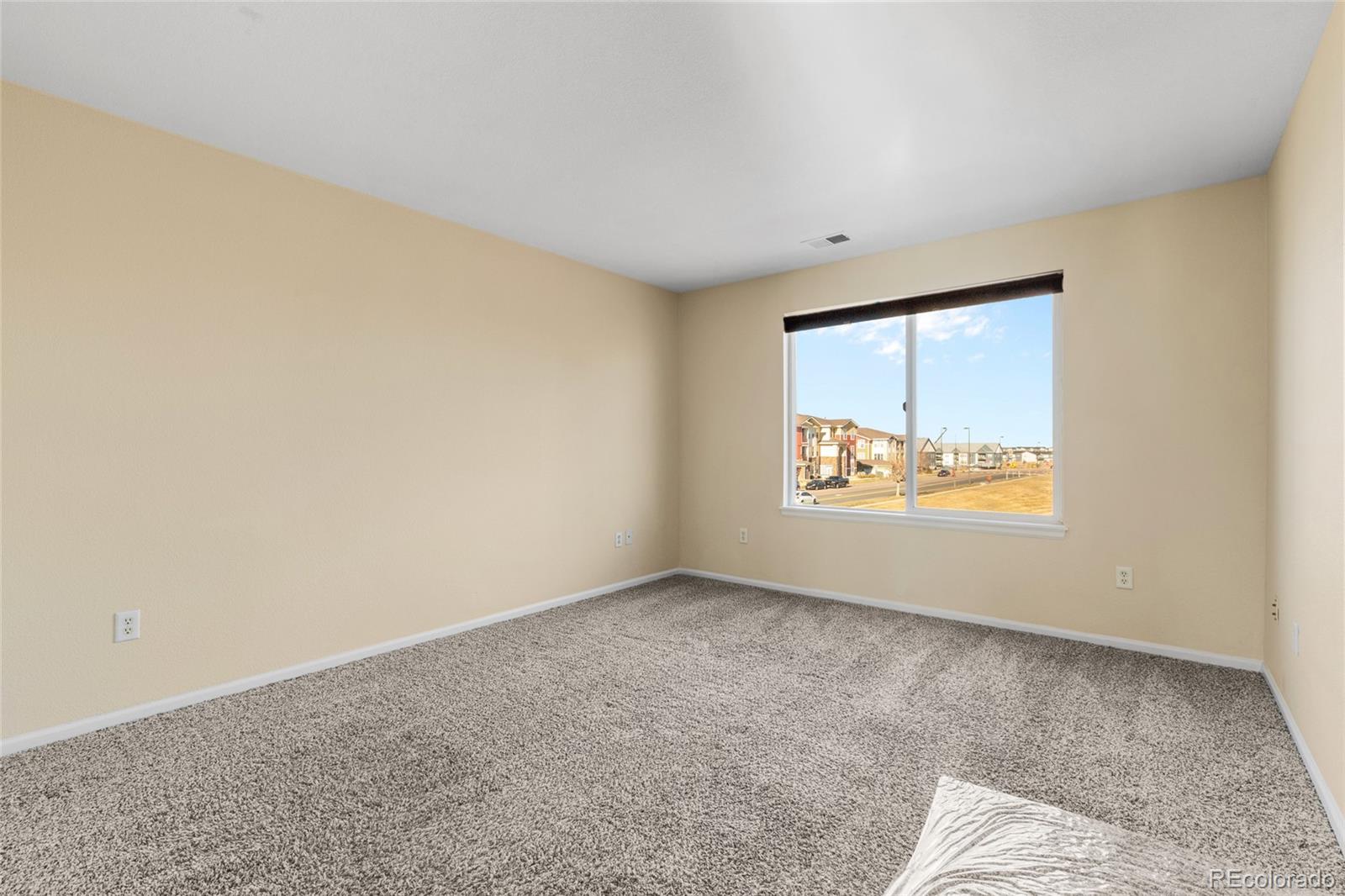 MLS Image #16 for 19317 e 59th avenue,aurora, Colorado