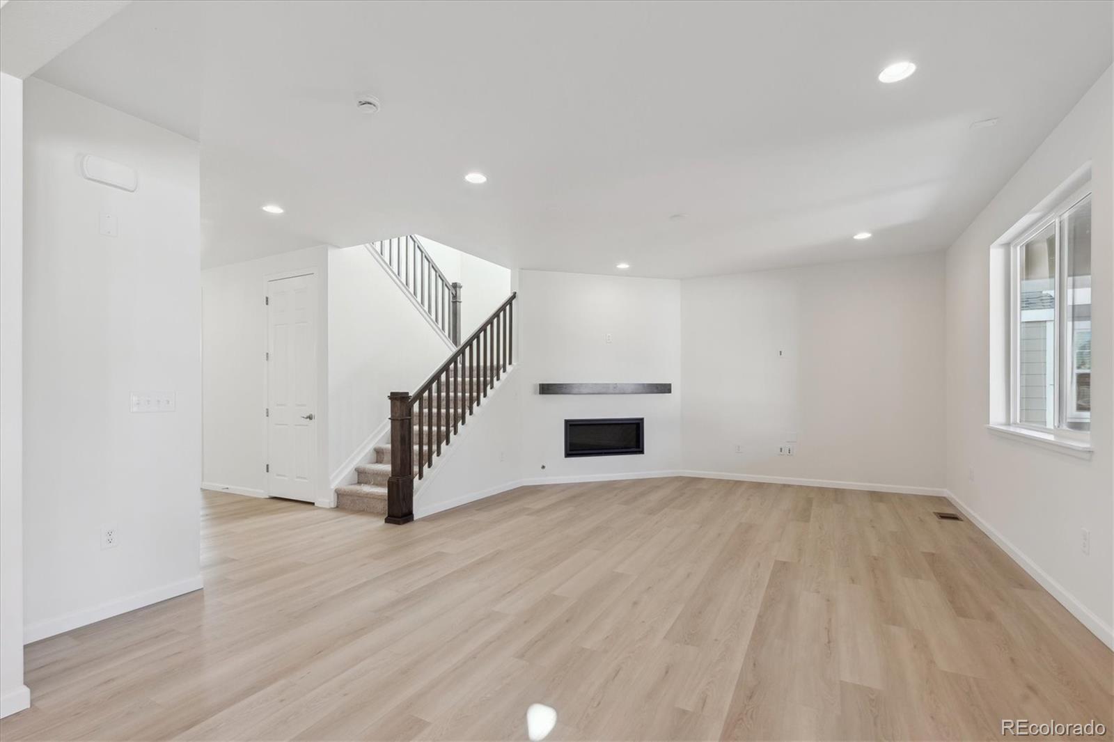 MLS Image #4 for 660  split rock drive,erie, Colorado