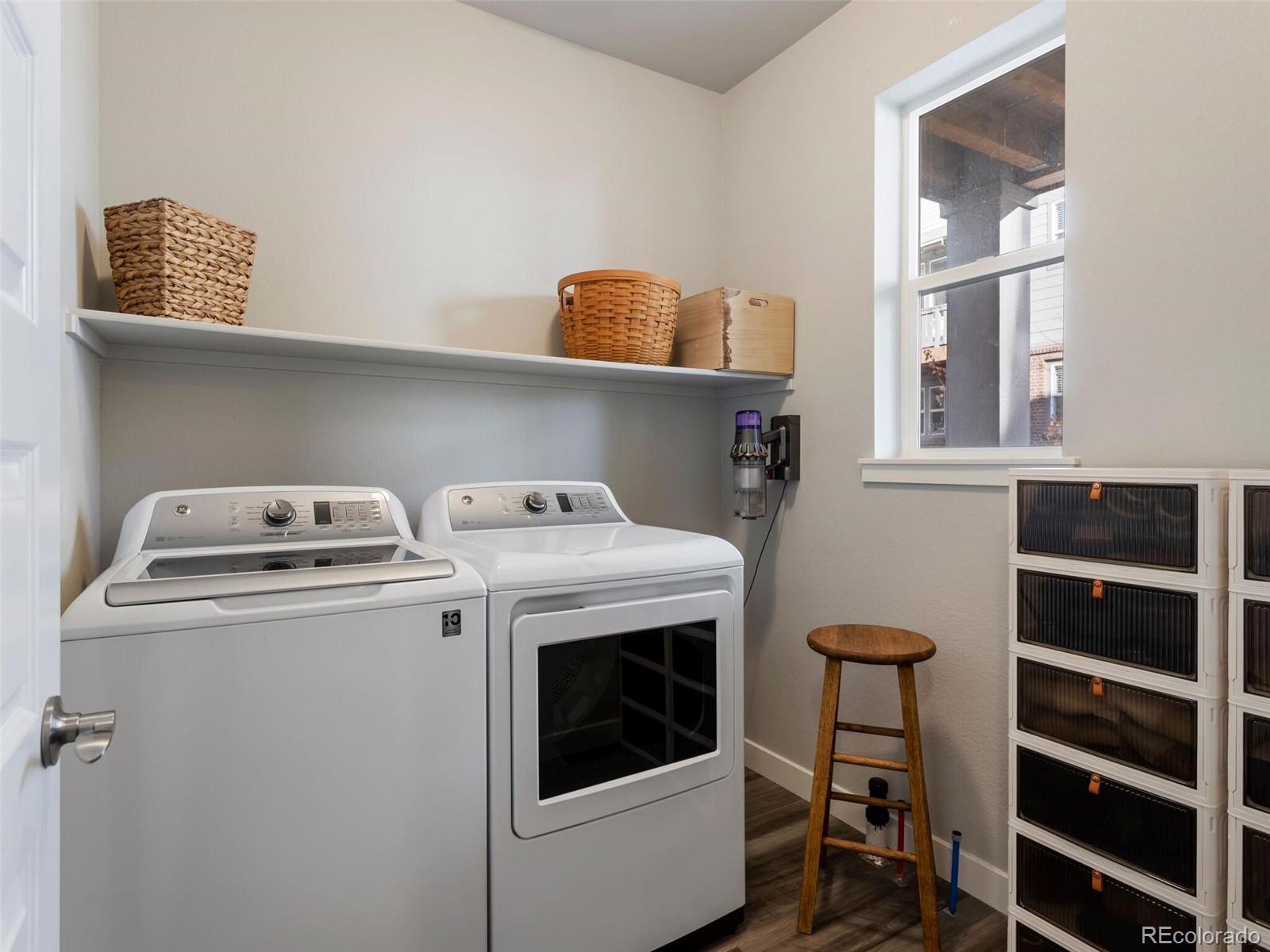 MLS Image #14 for 2360 s troy court,aurora, Colorado