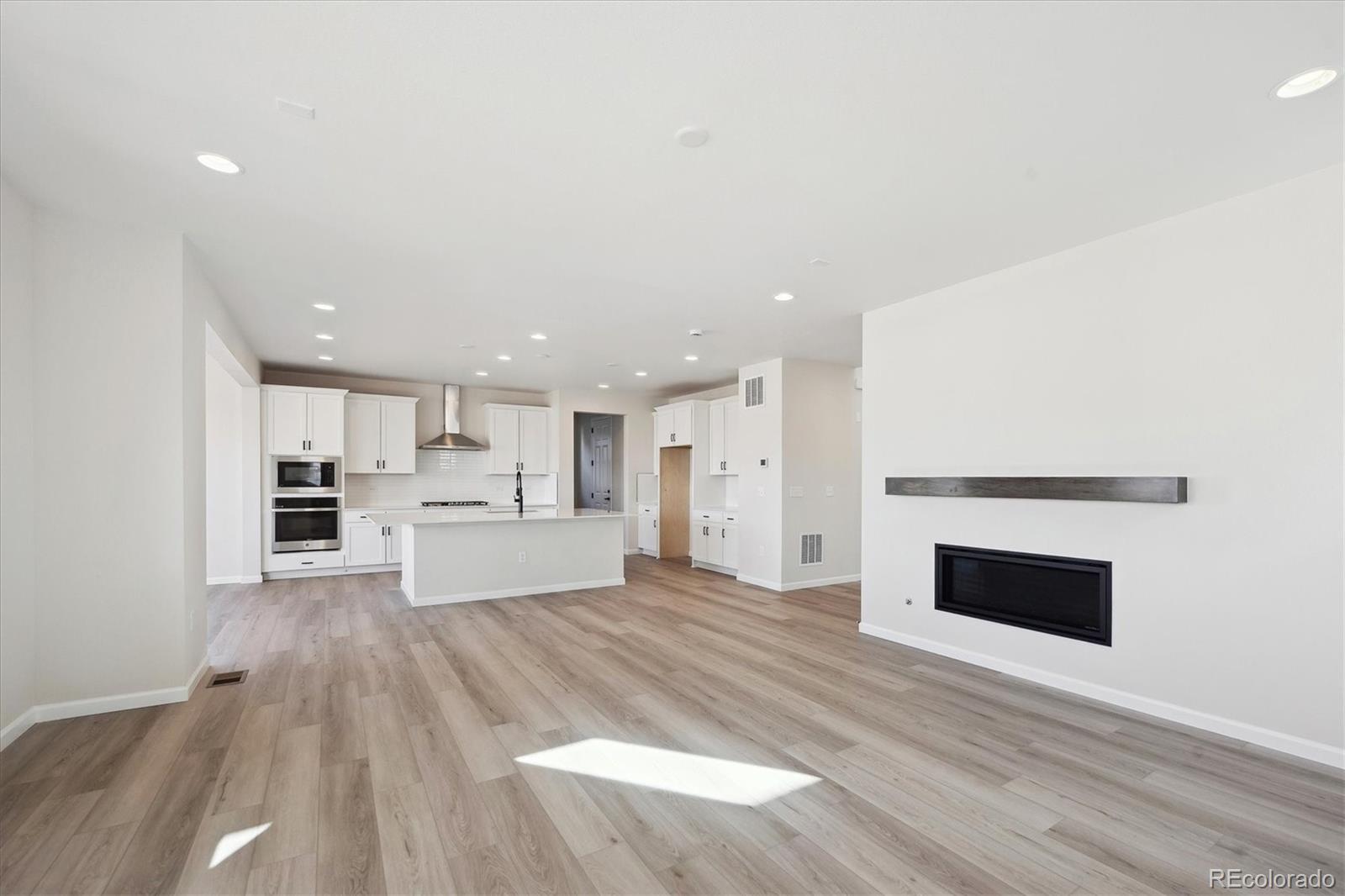 MLS Image #7 for 660  apex rise street,erie, Colorado