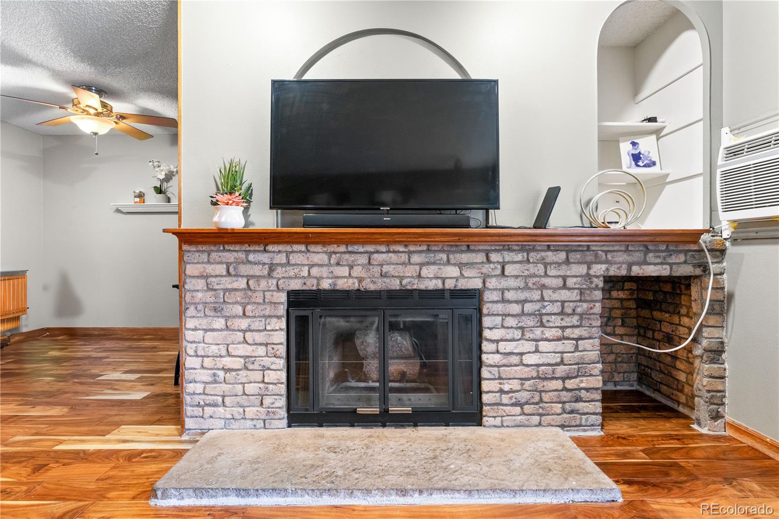 MLS Image #2 for 13950 e oxford place,aurora, Colorado
