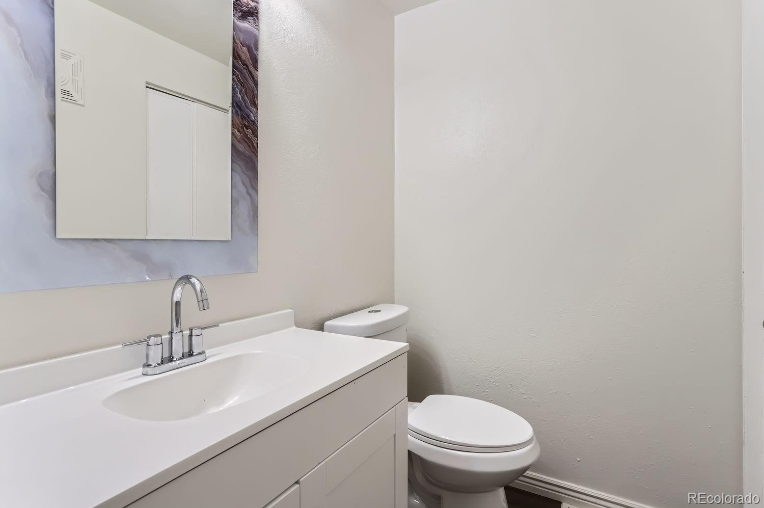 MLS Image #10 for 1050 s monaco parkway,denver, Colorado