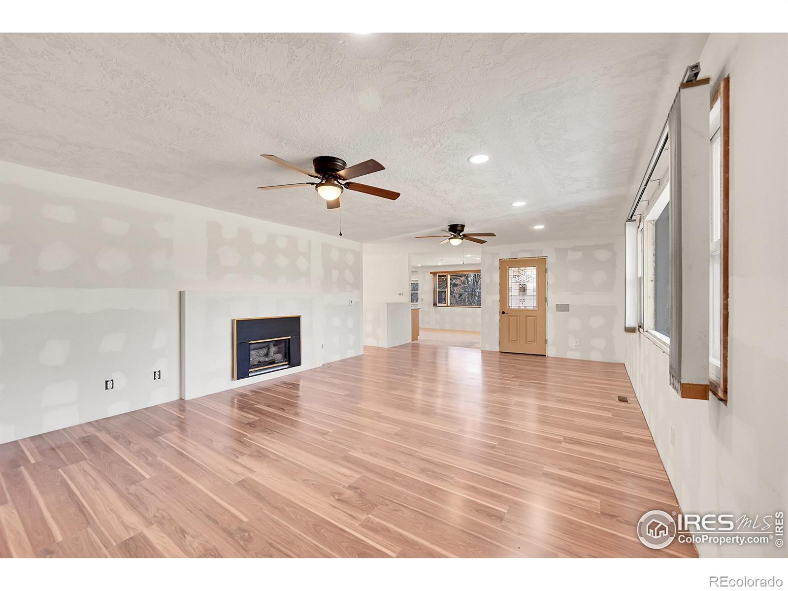 MLS Image #4 for 1926  glenmere boulevard,greeley, Colorado