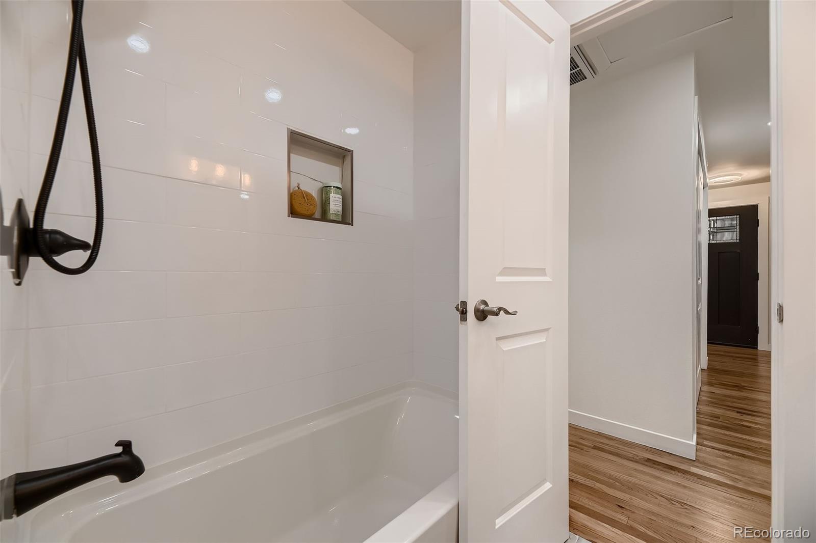 MLS Image #19 for 3318 s dayton court,denver, Colorado