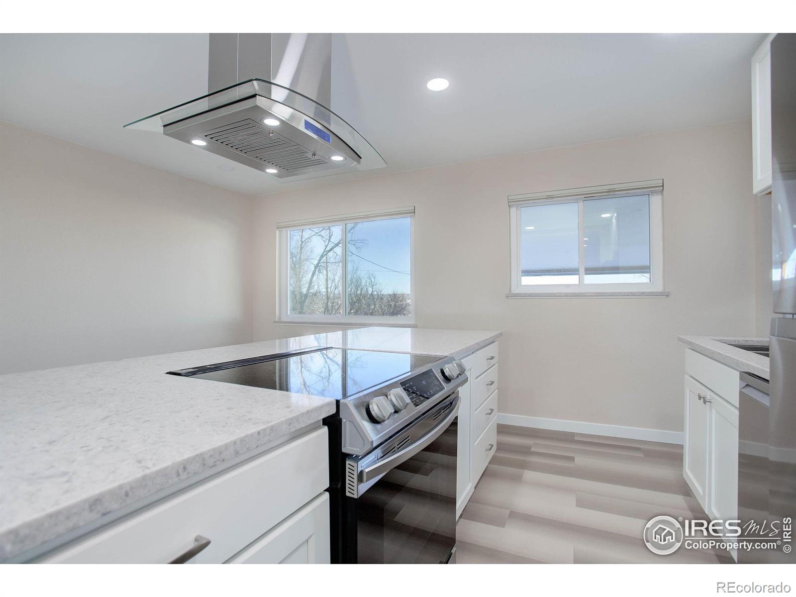 MLS Image #13 for 449  douglas drive,denver, Colorado