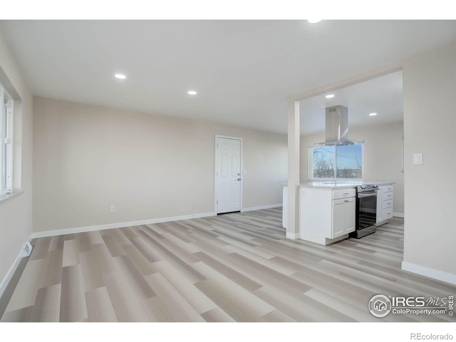 MLS Image #8 for 449  douglas drive,denver, Colorado