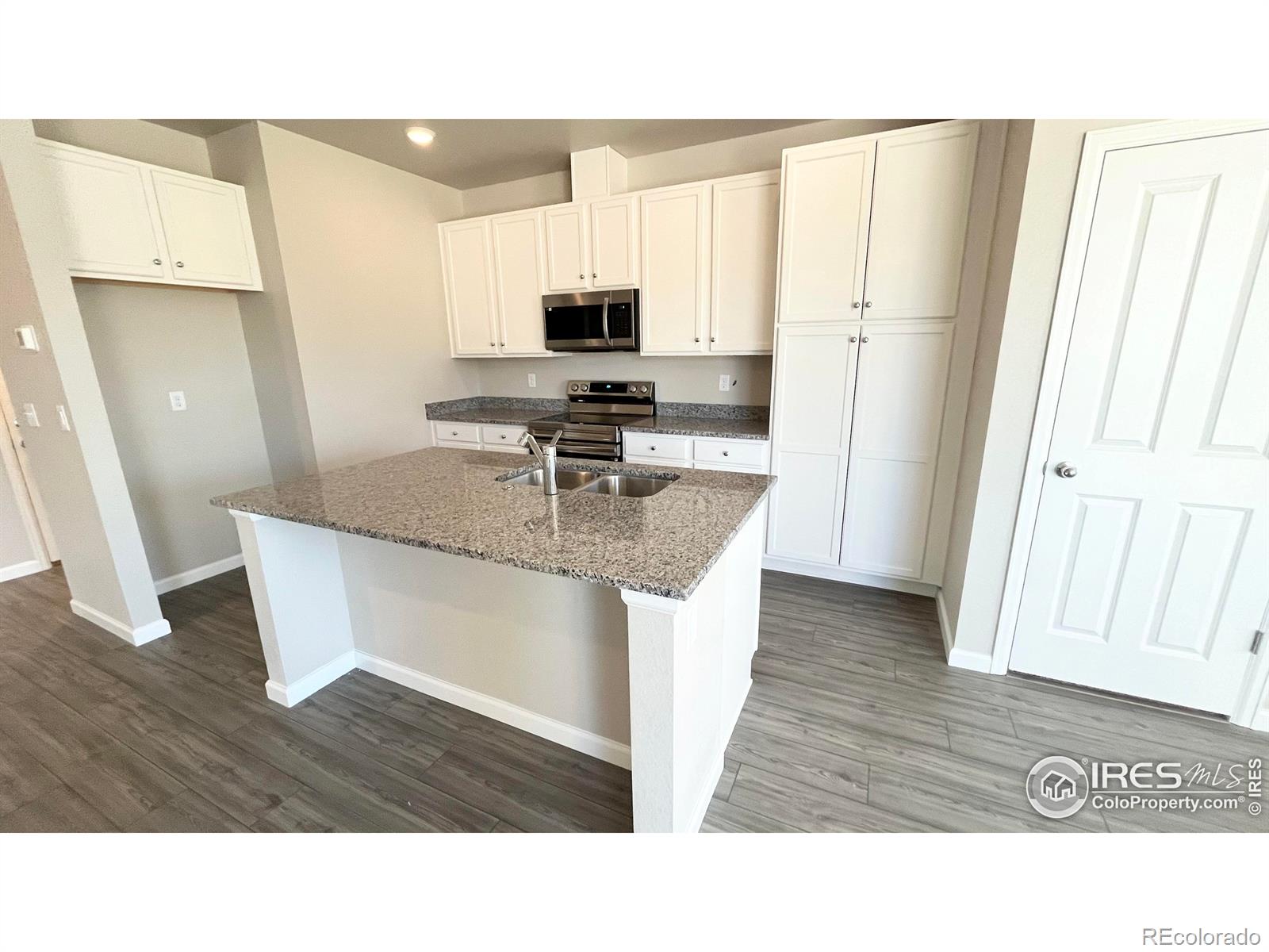 MLS Image #1 for 296  scaup lane,johnstown, Colorado