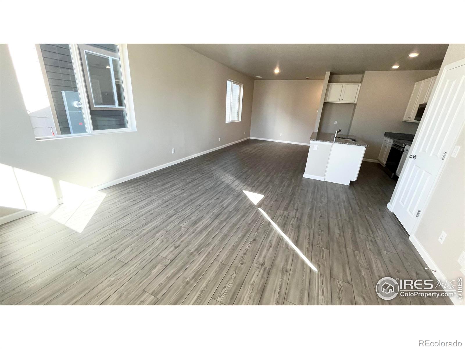 MLS Image #4 for 296  scaup lane,johnstown, Colorado