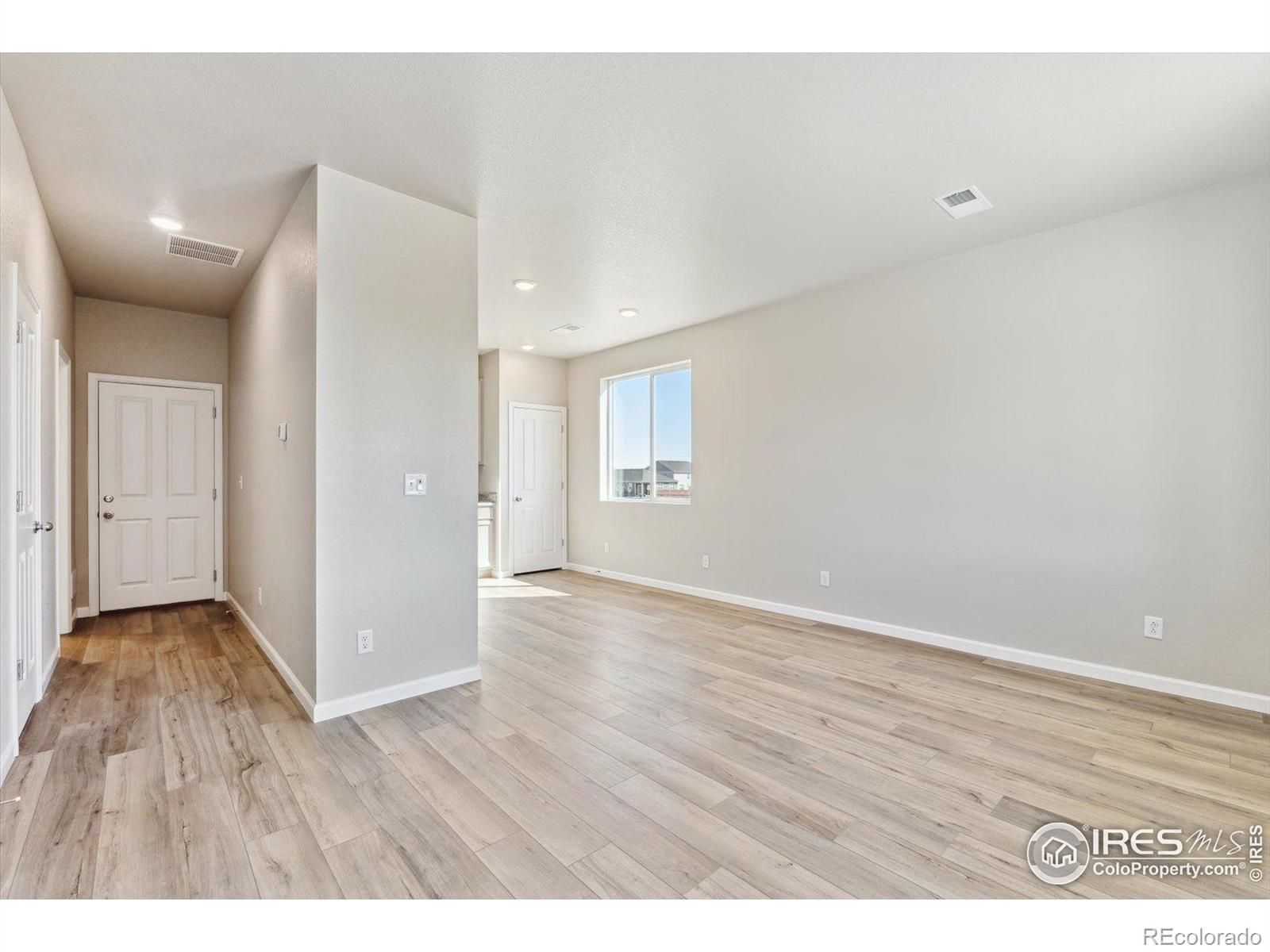 MLS Image #10 for 302  scaup lane,johnstown, Colorado