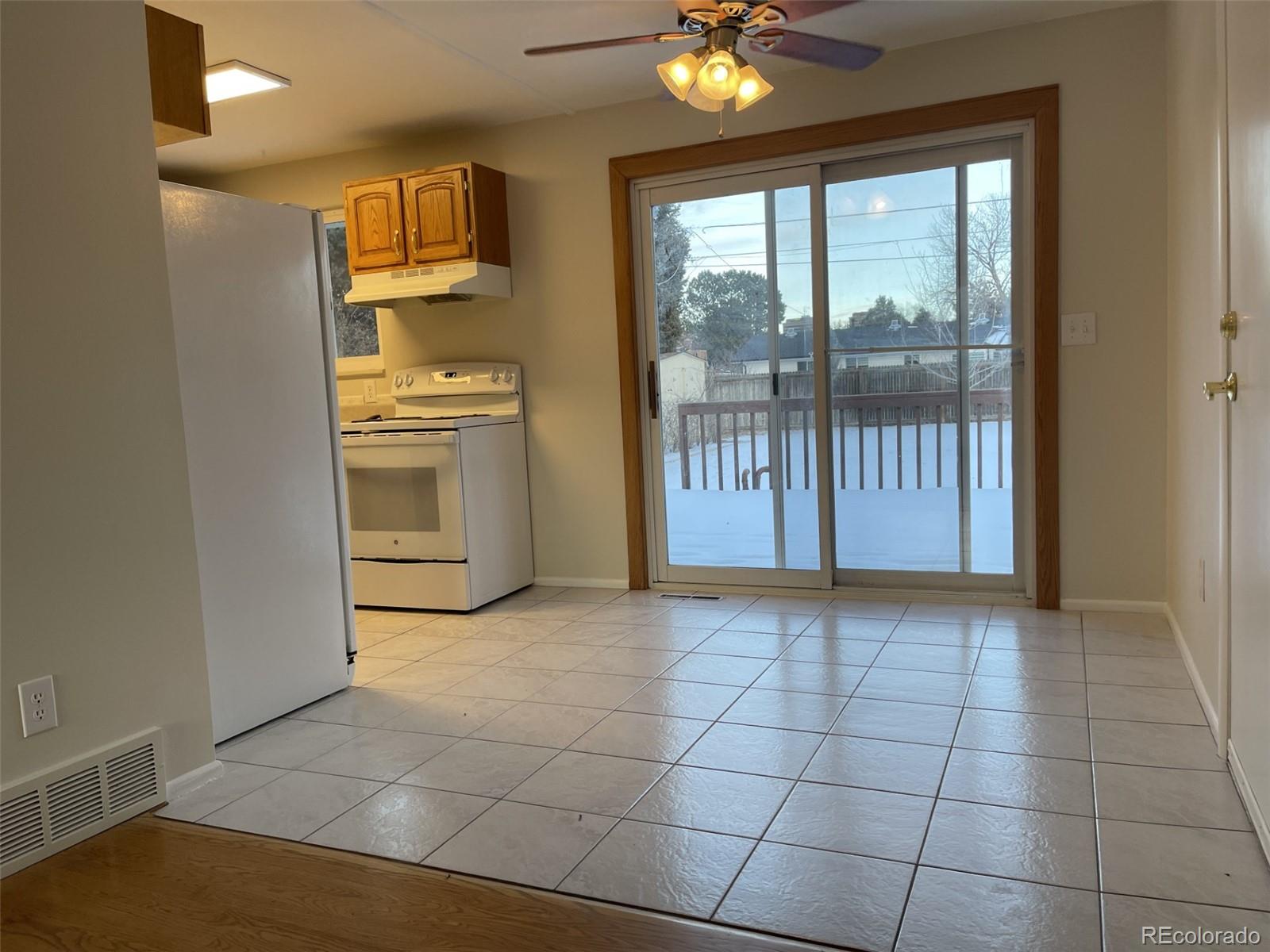 MLS Image #6 for 3062 s florence court,denver, Colorado