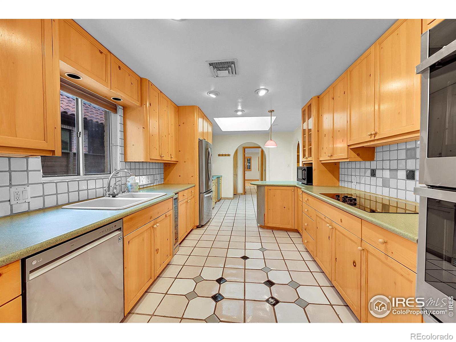 MLS Image #12 for 321  glencoe street,denver, Colorado