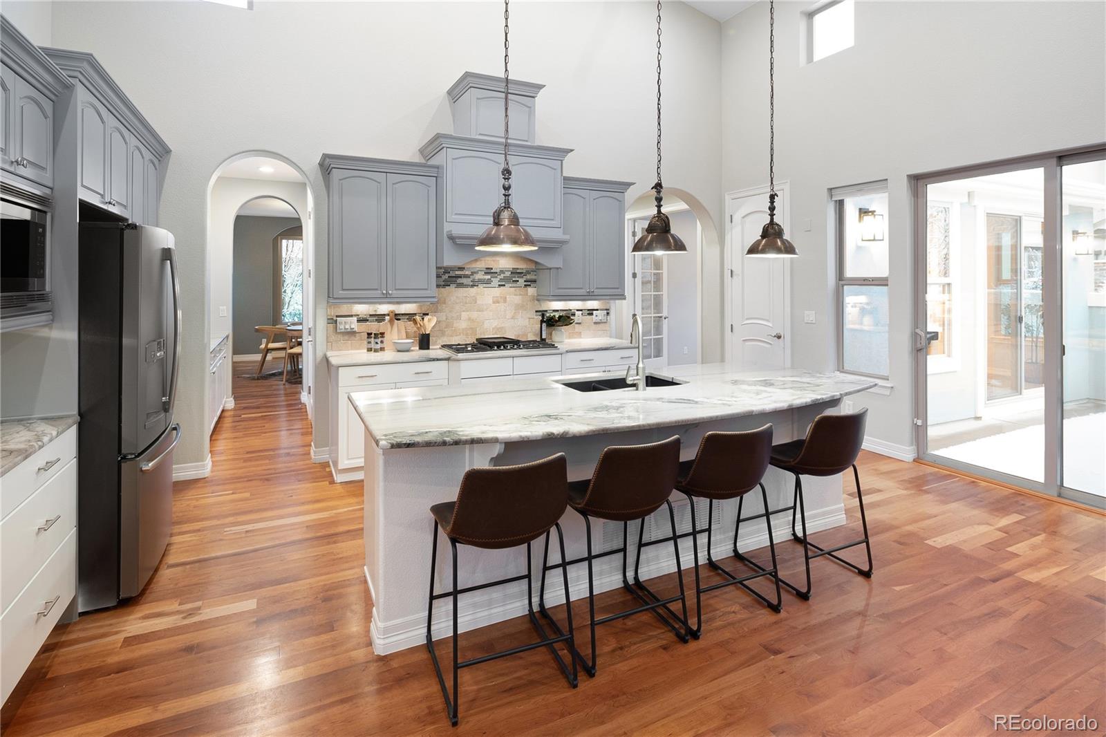 MLS Image #11 for 9715 e 33rd avenue,denver, Colorado