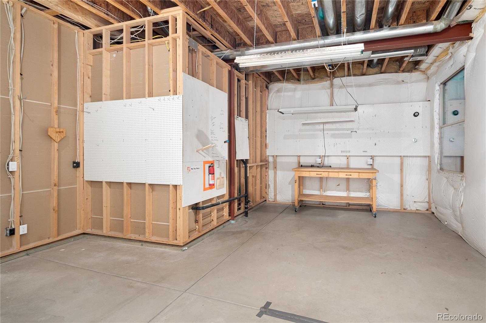 MLS Image #39 for 9715 e 33rd avenue,denver, Colorado