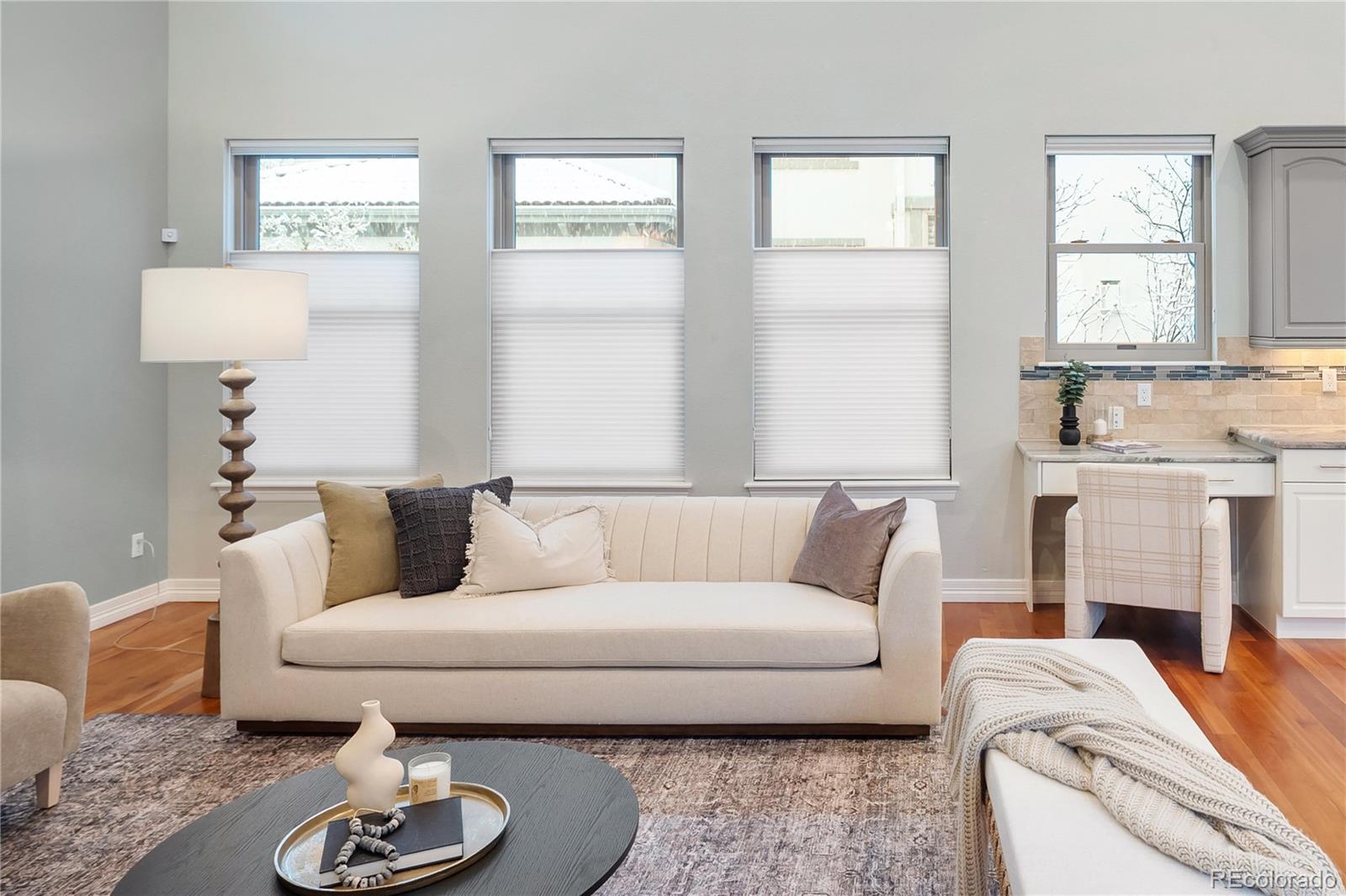 MLS Image #7 for 9715 e 33rd avenue,denver, Colorado