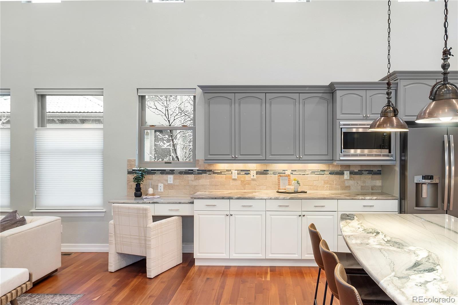 MLS Image #9 for 9715 e 33rd avenue,denver, Colorado