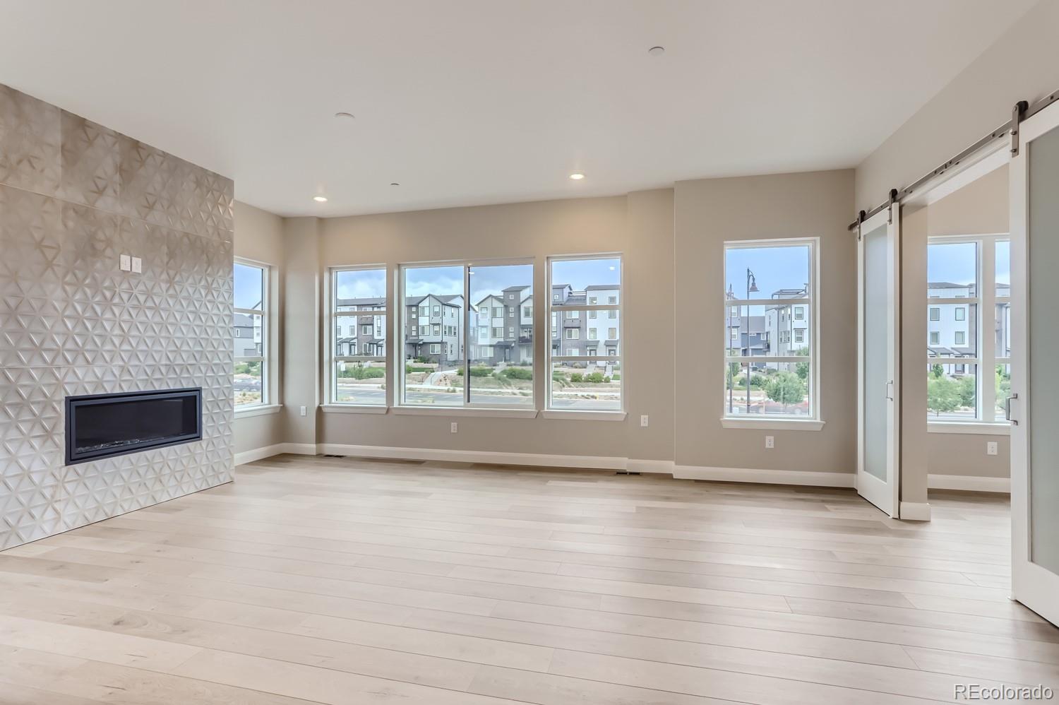 MLS Image #19 for 1765  peak loop,broomfield, Colorado