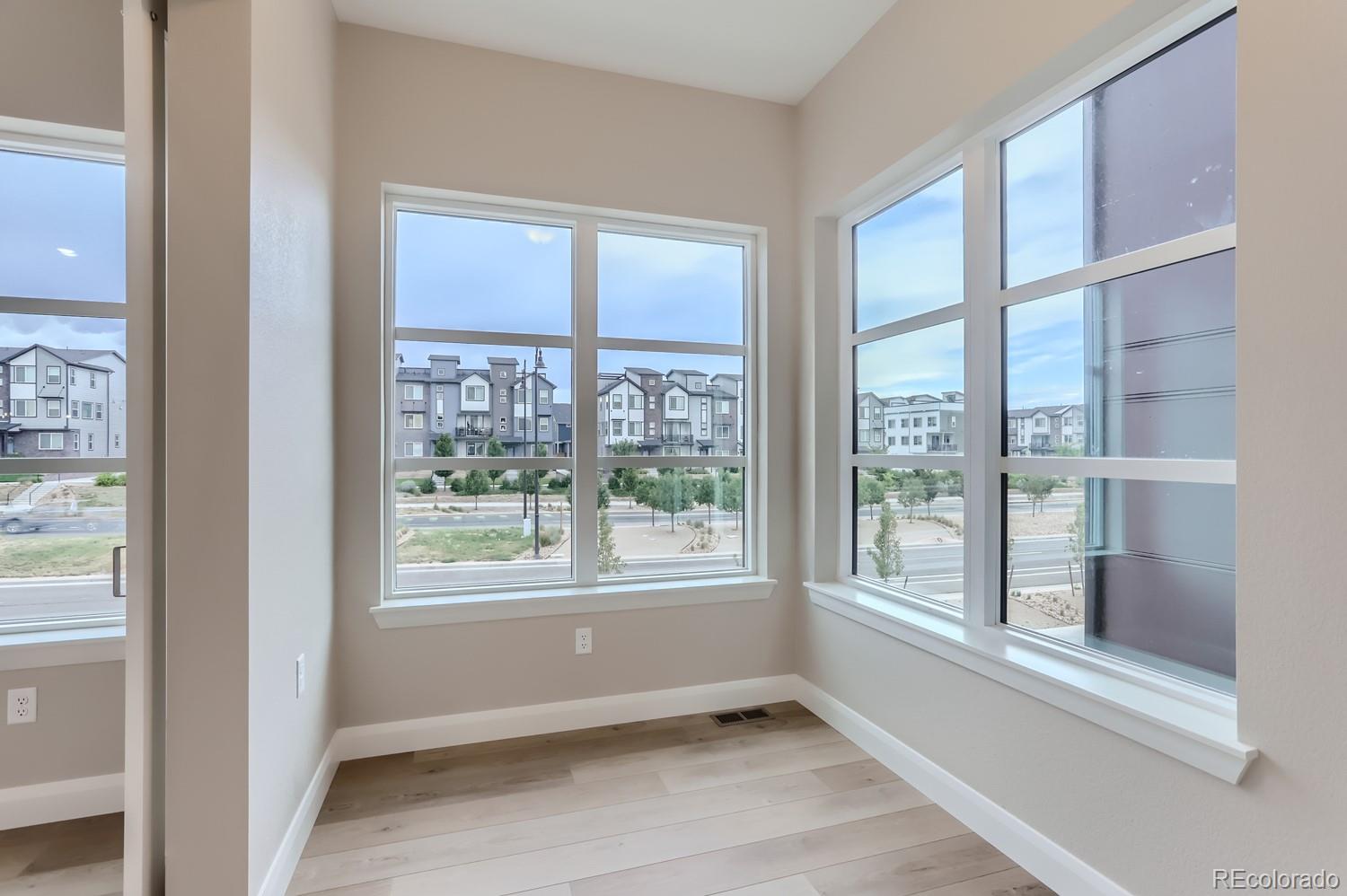 MLS Image #29 for 1765  peak loop,broomfield, Colorado