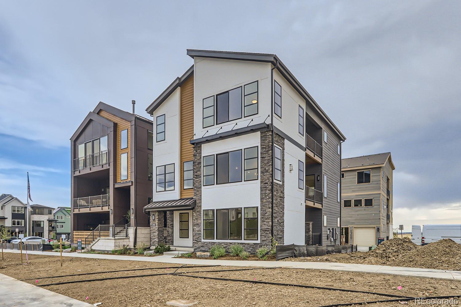 MLS Image #45 for 1765  peak loop,broomfield, Colorado