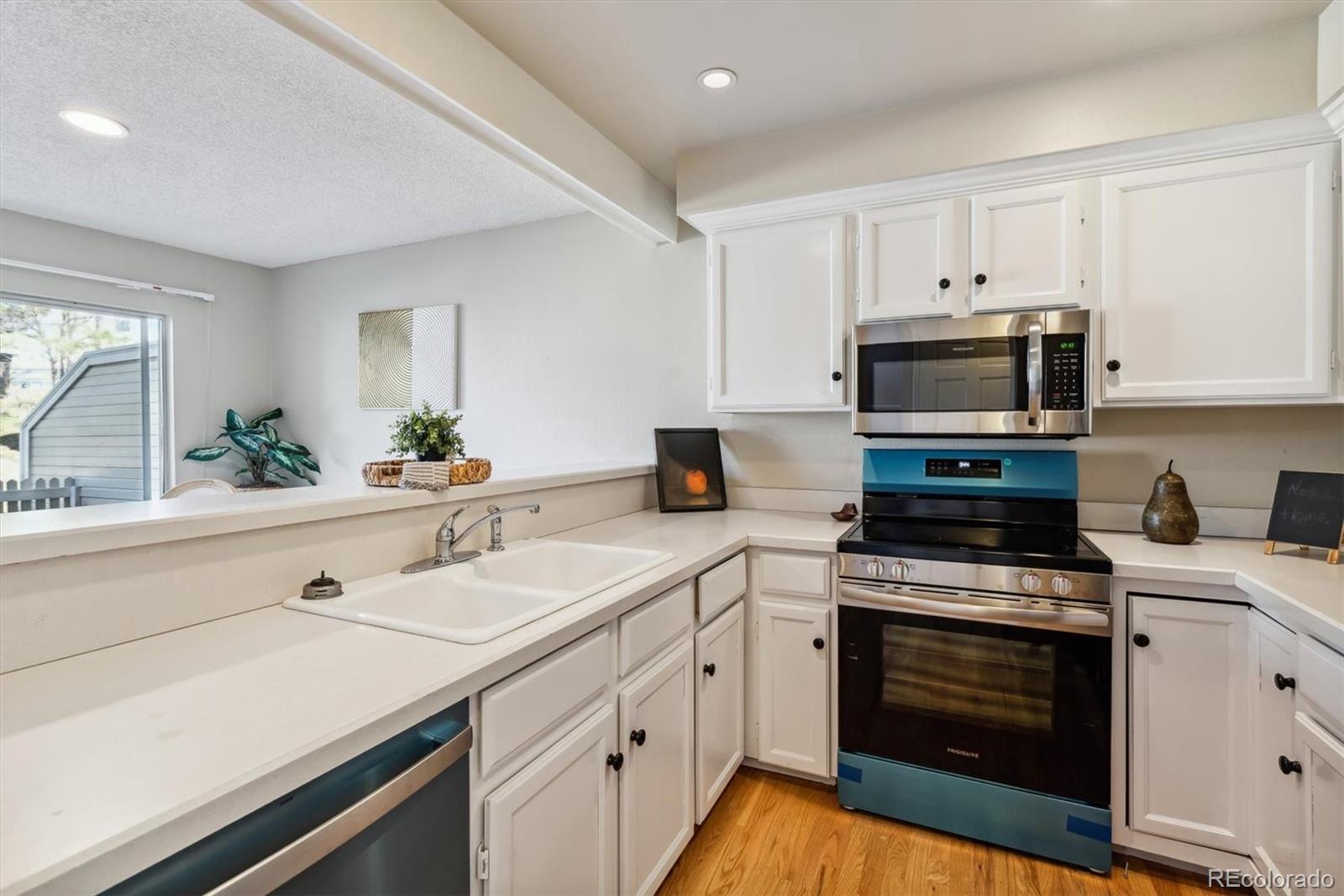 MLS Image #12 for 2901 w long drive,littleton, Colorado