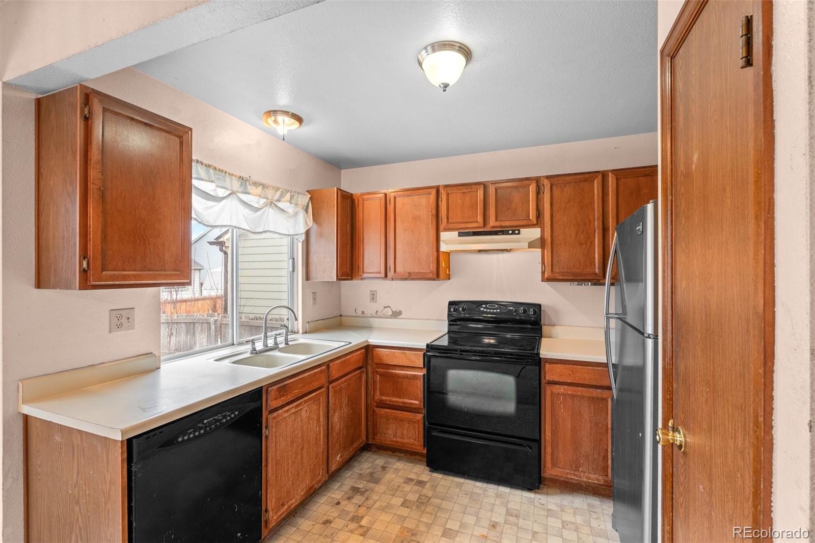 MLS Image #10 for 19867 e brown place,aurora, Colorado