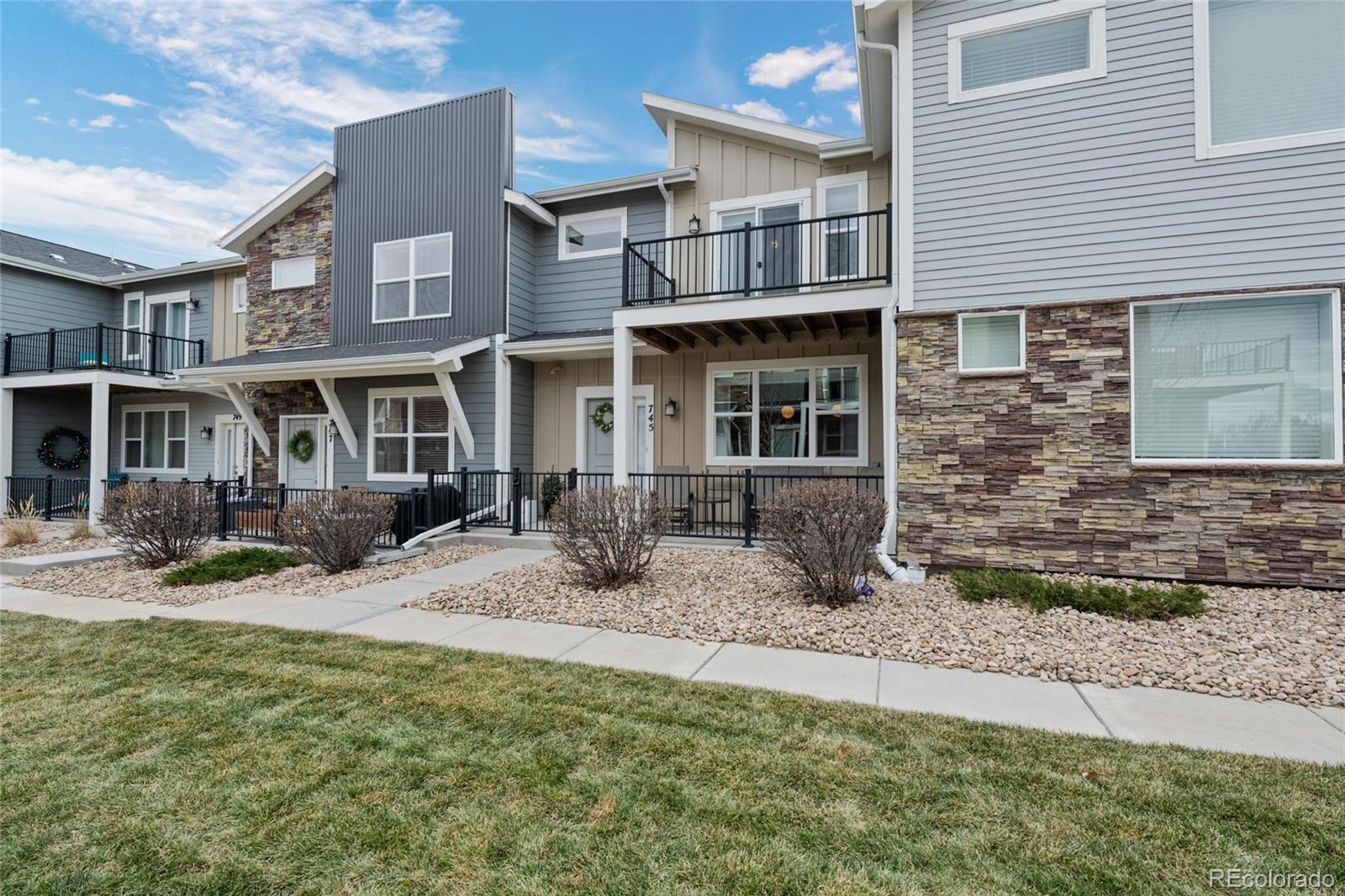 MLS Image #12 for 745  robert street,longmont, Colorado