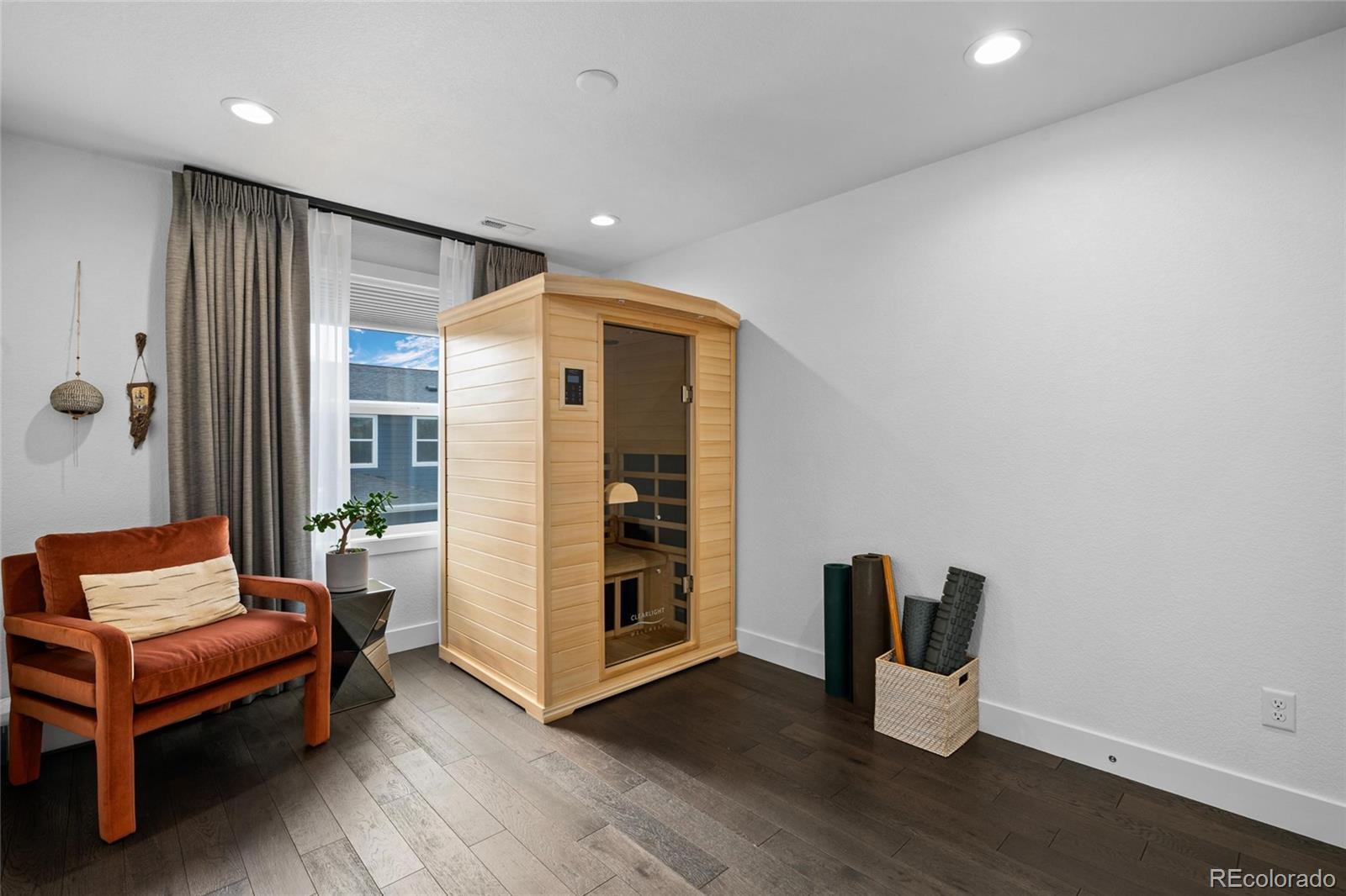 MLS Image #16 for 745  robert street,longmont, Colorado